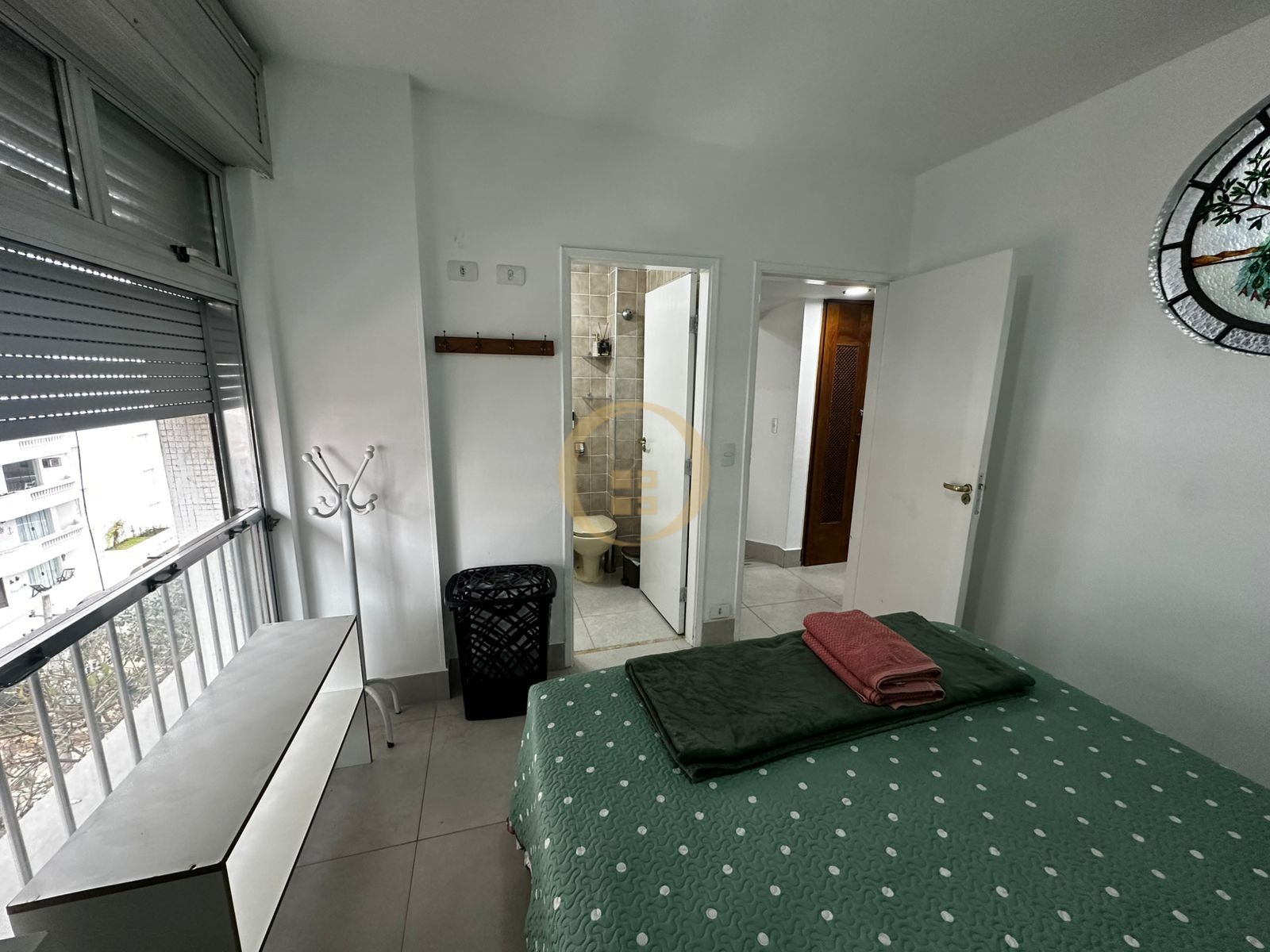 Apartamento na Praia das Pitangueiras, Guarujá - SP