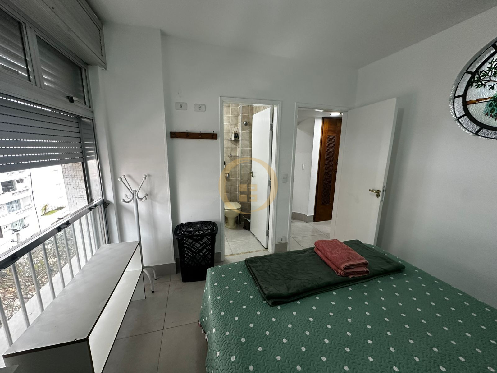 Apartamento na Praia das Pitangueiras, Guarujá - SP
