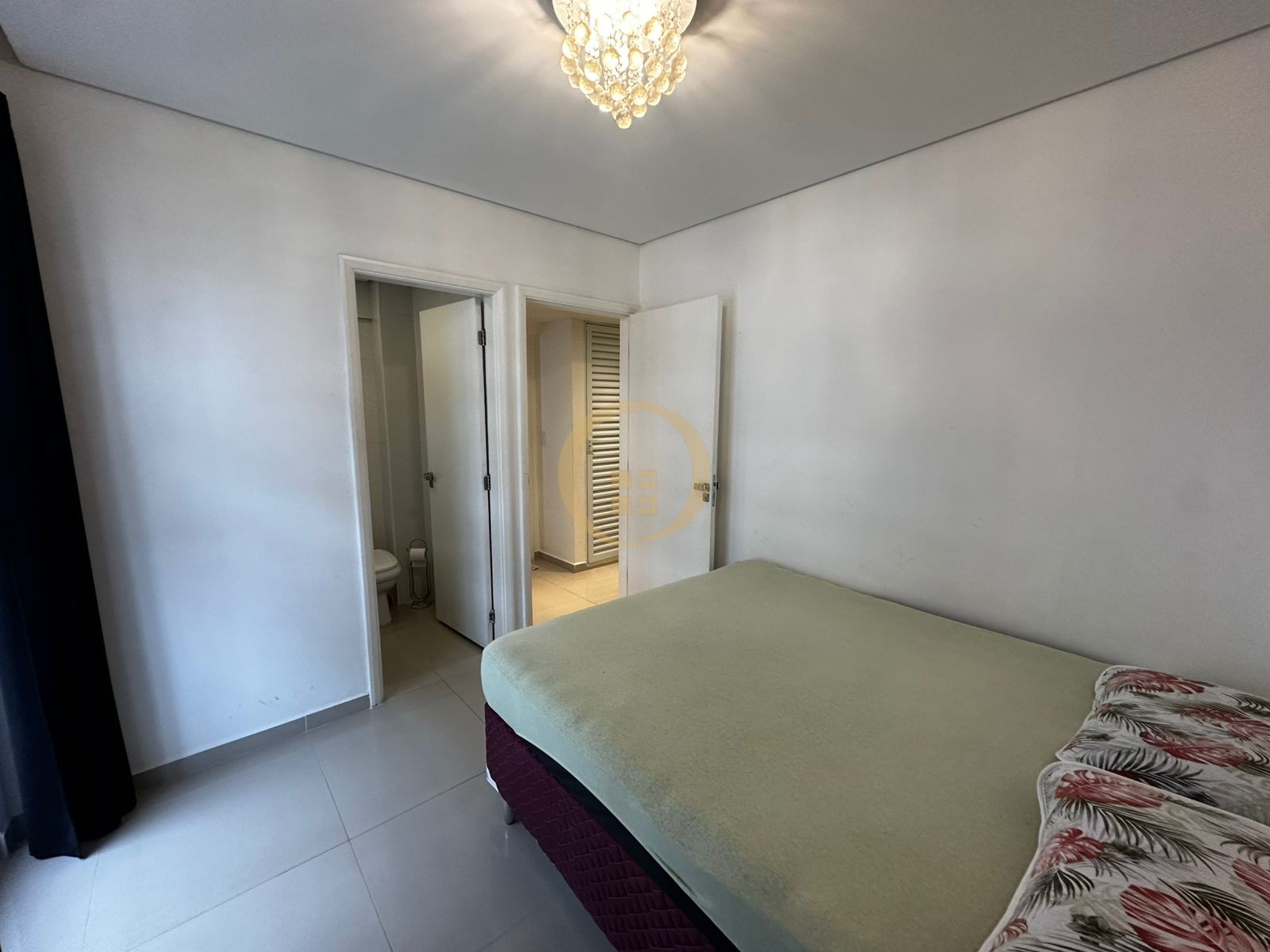 Apartamento na Praia das Astúrias, Guarujá - SP