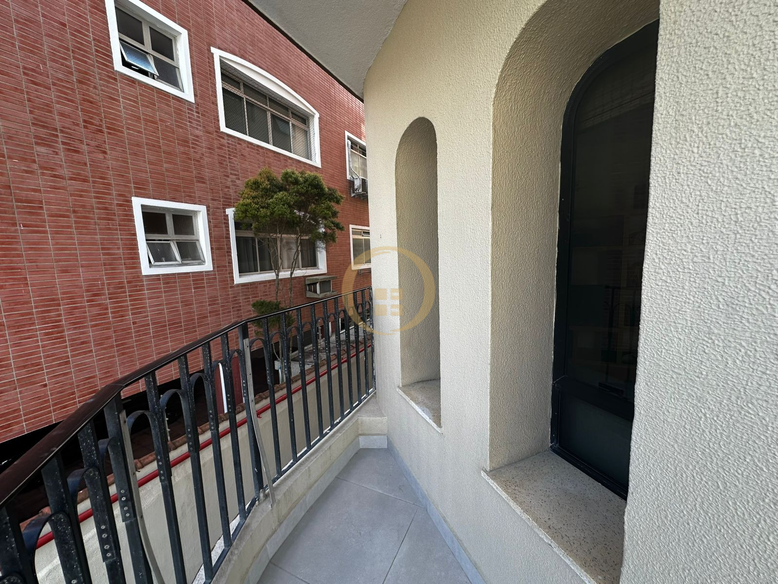 Apartamento na Praia da Enseada, Guarujá - SP