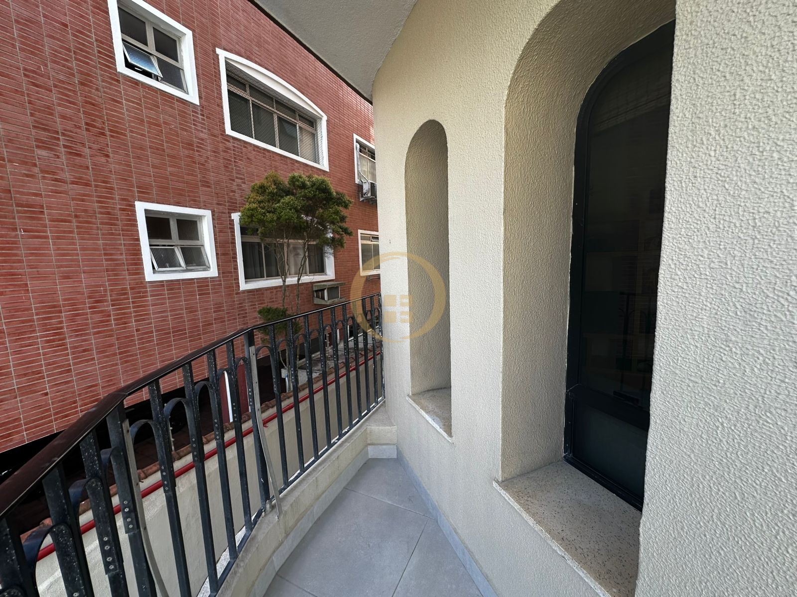 Apartamento na Praia da Enseada, Guarujá - SP