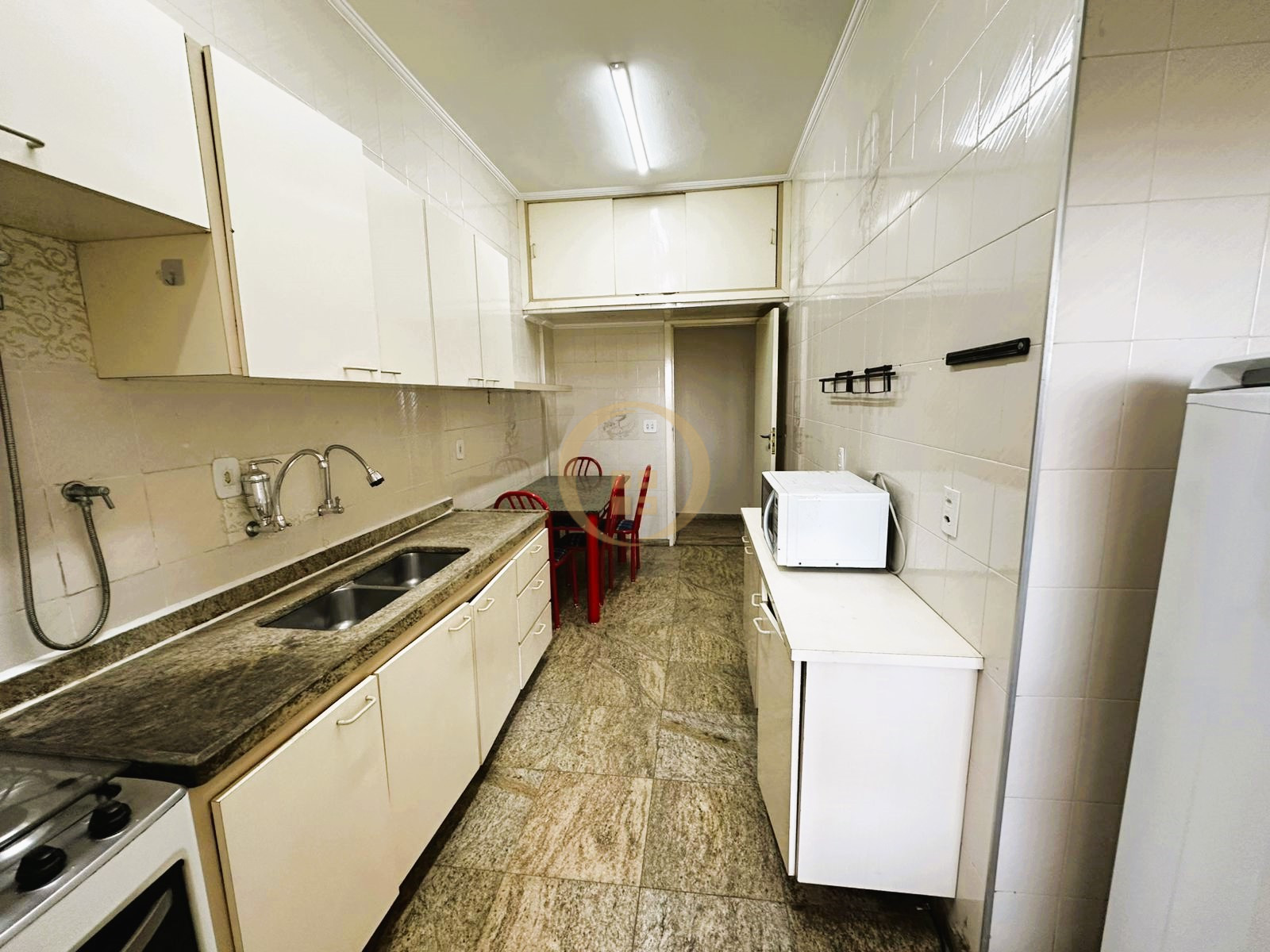 Apartamento Frente ao Mar nas Pitangueiras, Guarujá - SP