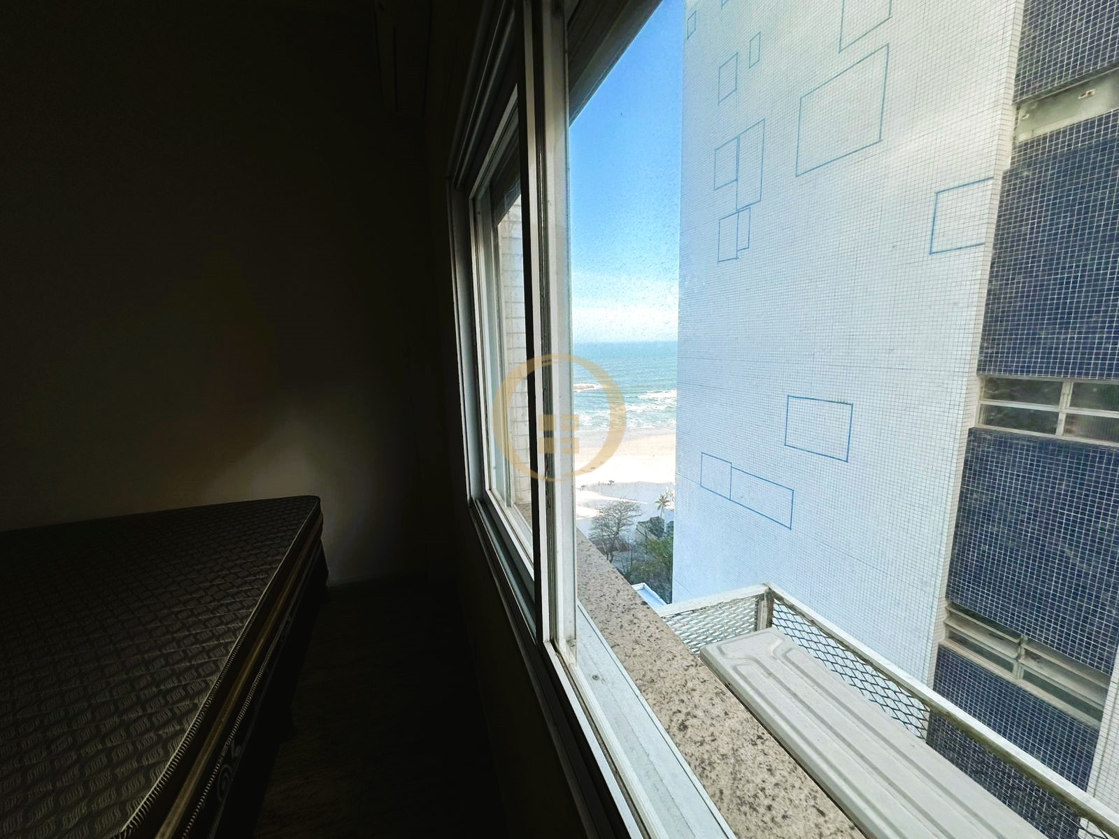 Apartamento Frente ao Mar nas Pitangueiras, Guarujá - SP