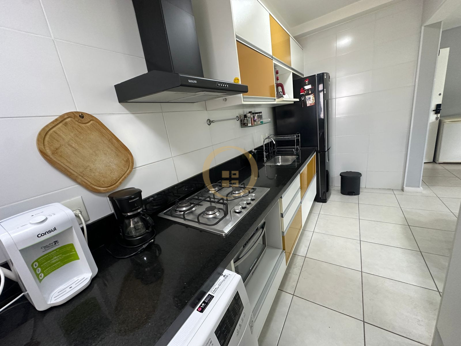 Apartamento na Praia das Pitangueiras, Guarujá - SP