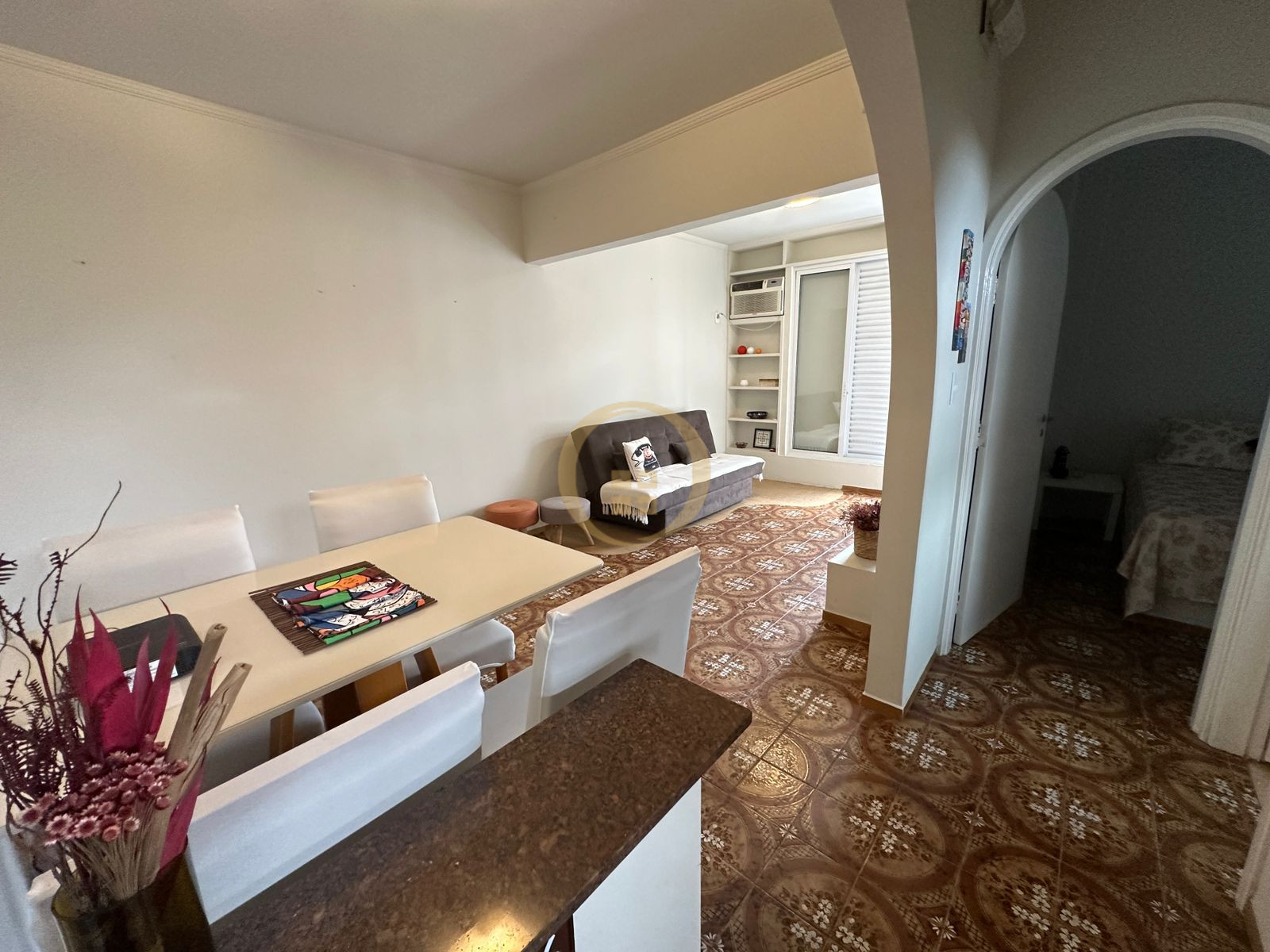 Apartamento na Praia das Pitangueiras, Guarujá - SP