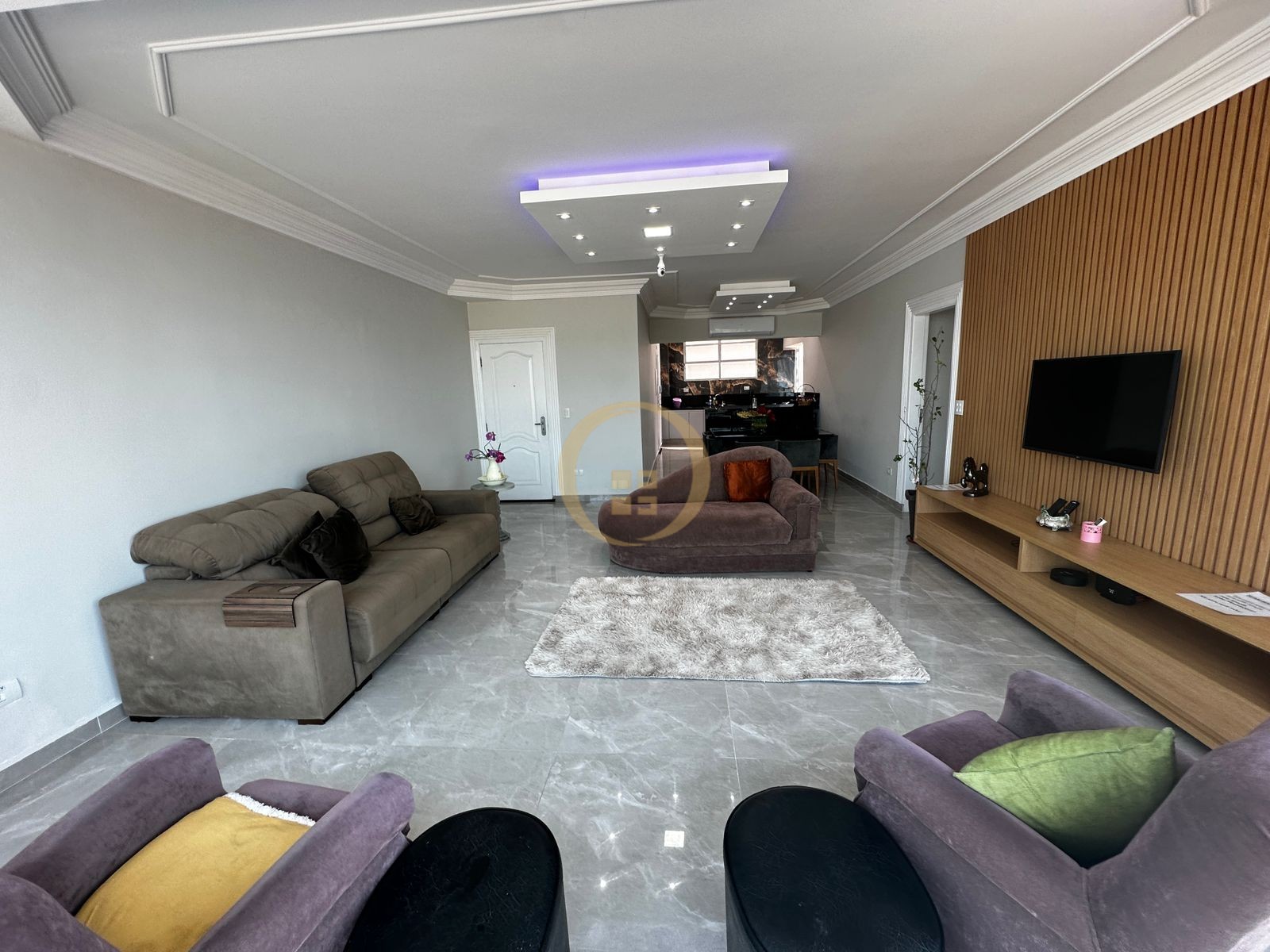 Apartamento Frente ao Mar-3-dormitorios-Pitangueiras