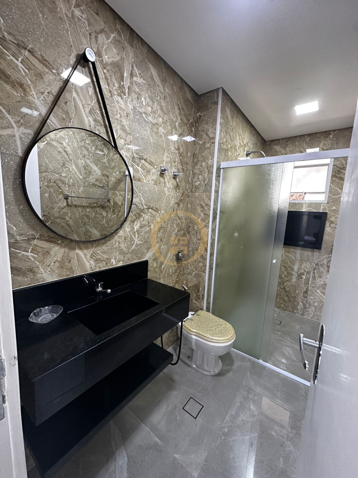 Apartamento Frente ao Mar-3-dormitorios-Pitangueiras