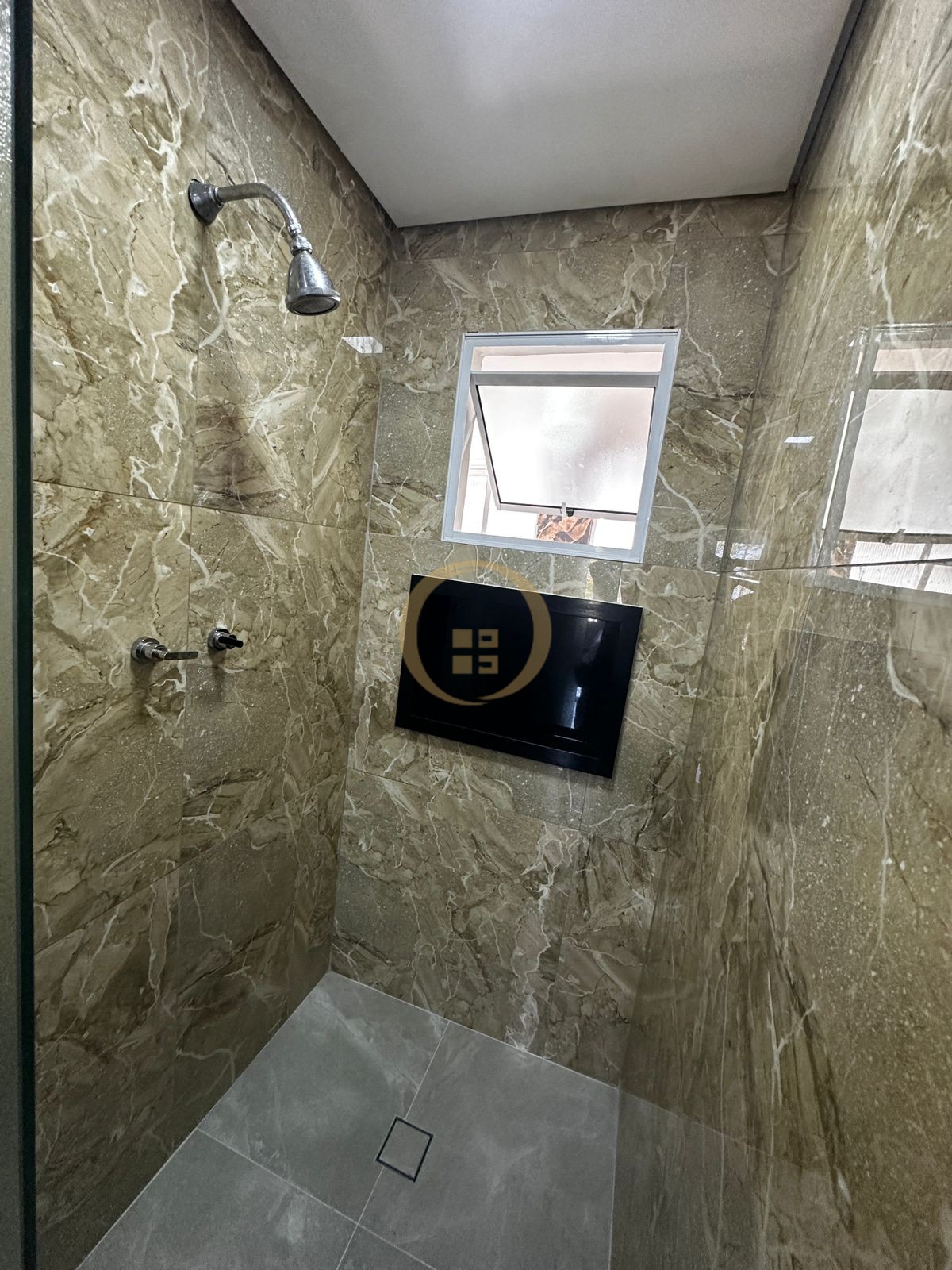 Apartamento Frente ao Mar-3-dormitorios-Pitangueiras