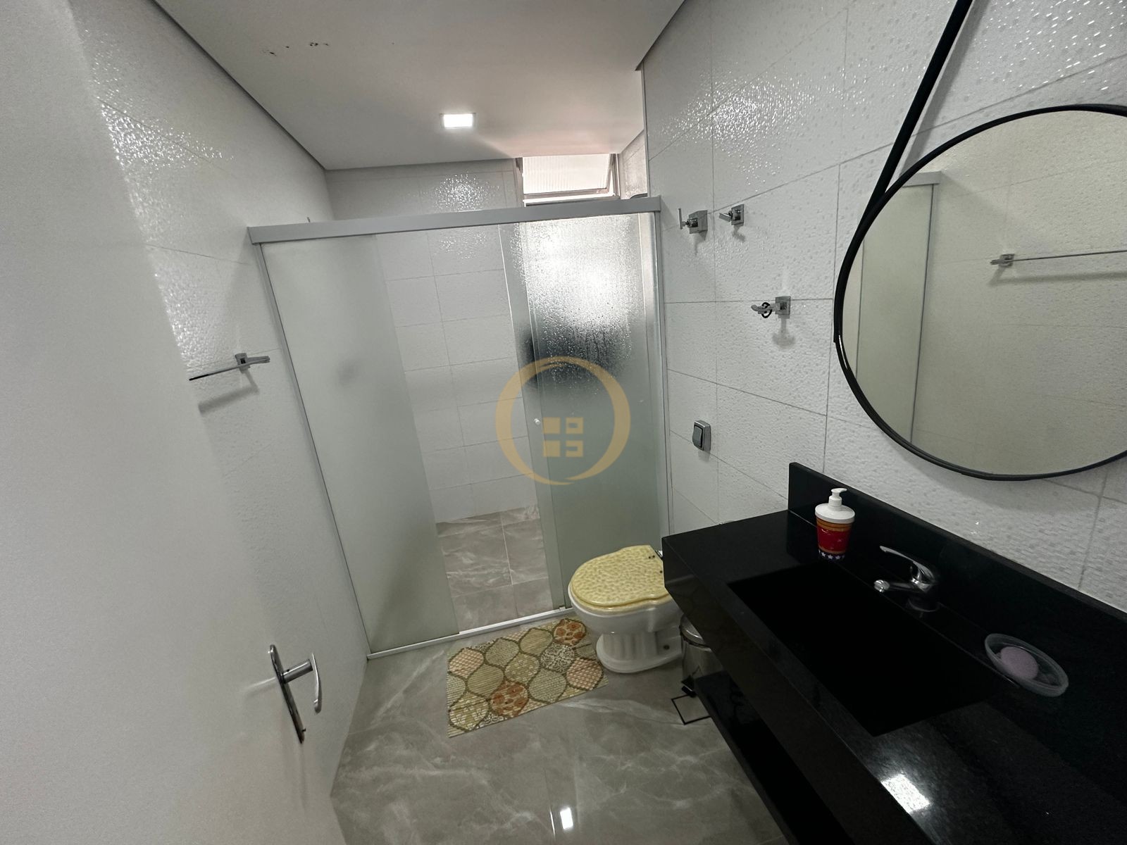 Apartamento Frente ao Mar-3-dormitorios-Pitangueiras