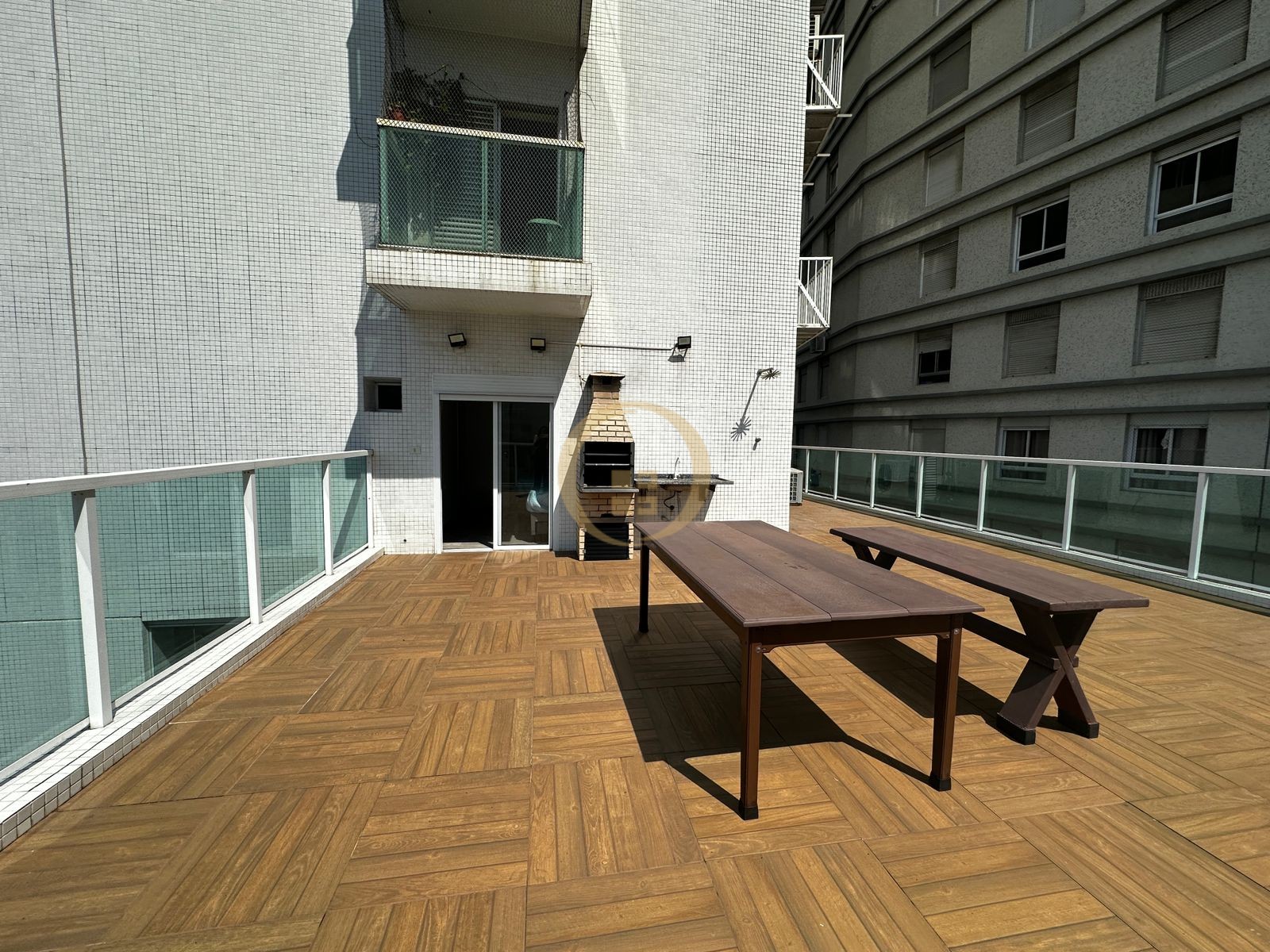 Apartamento Frente ao Mar-3-dormitorios-Pitangueiras