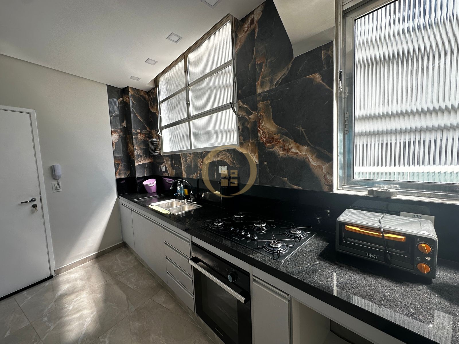 Apartamento Frente ao Mar-3-dormitorios-Pitangueiras