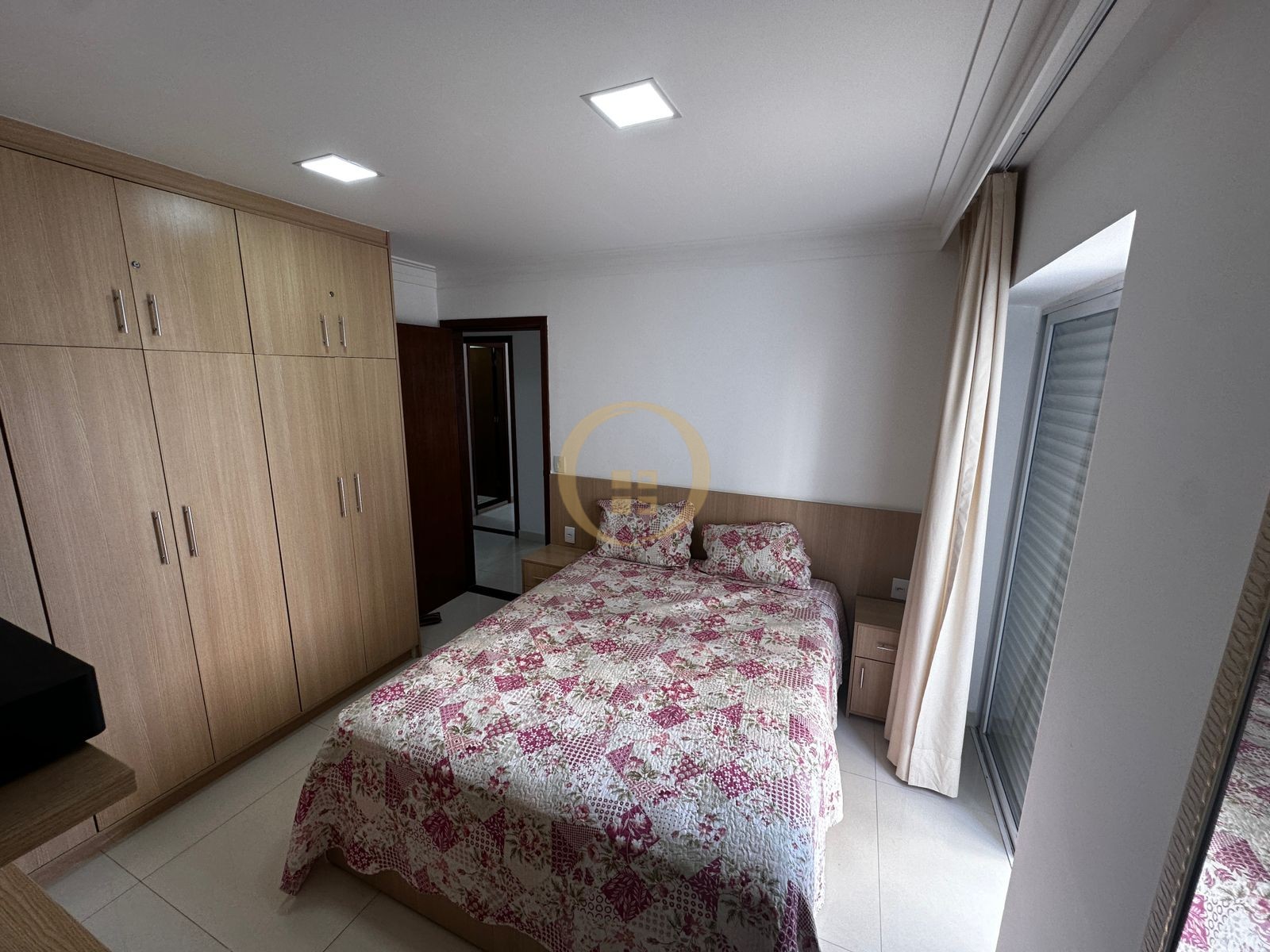 Apartamento Frente ao Mar-3-dormitorios-Pitangueiras