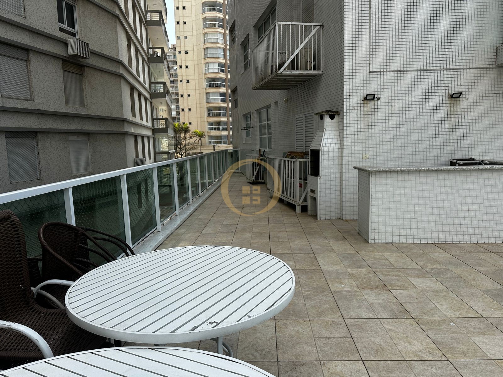 Apartamento Frente ao Mar-3-dormitorios-Pitangueiras
