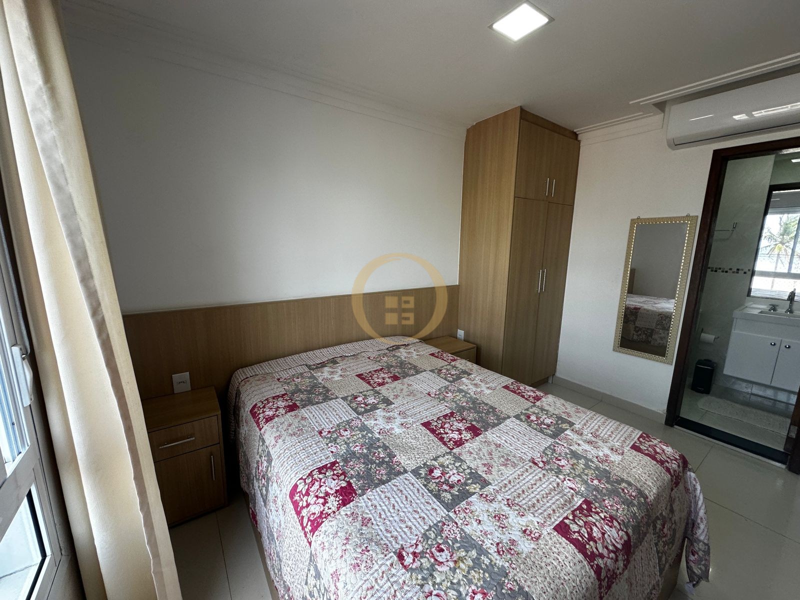 Apartamento Frente ao Mar-3-dormitorios-Pitangueiras
