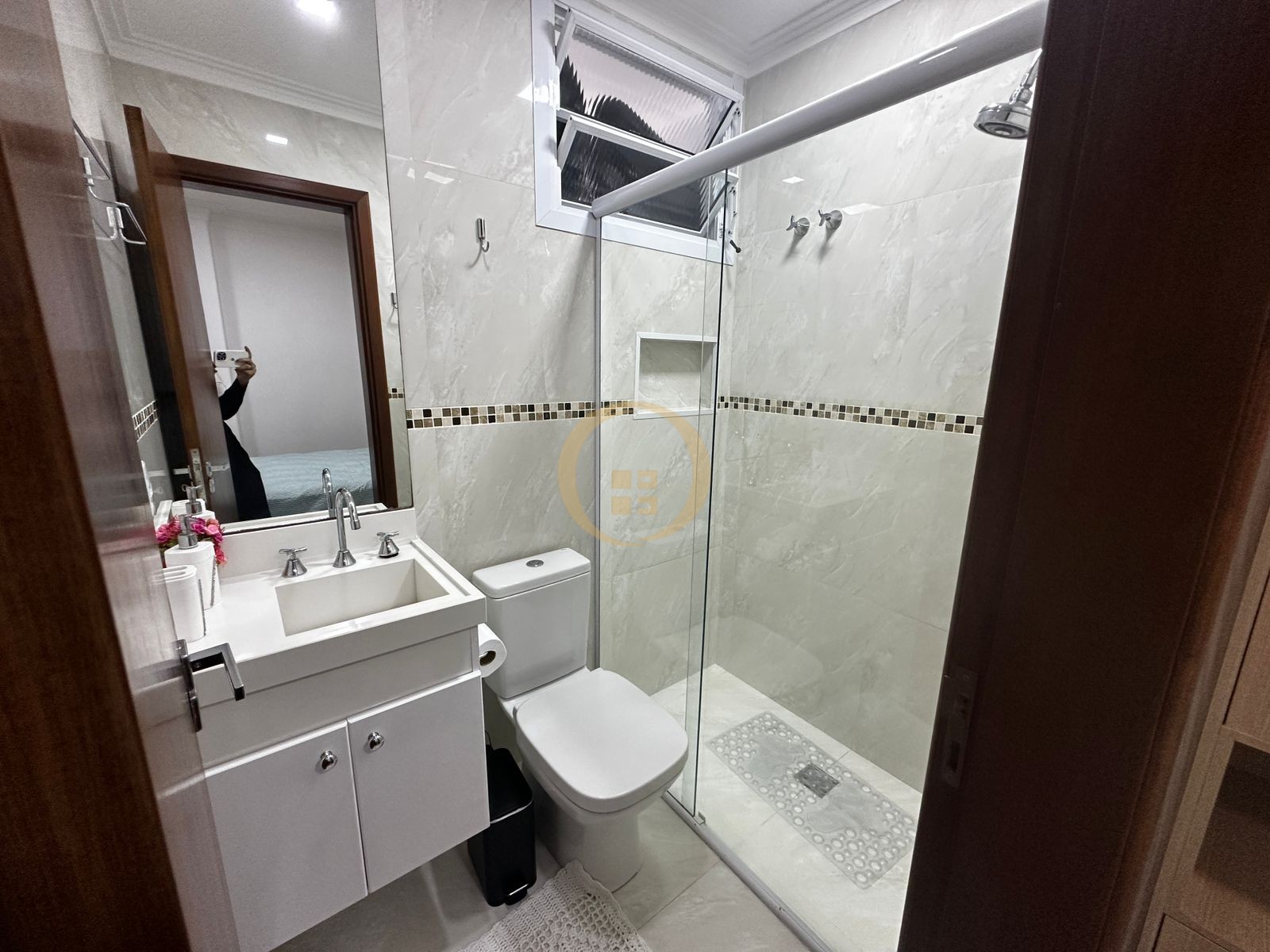 Apartamento Frente ao Mar-3-dormitorios-Pitangueiras