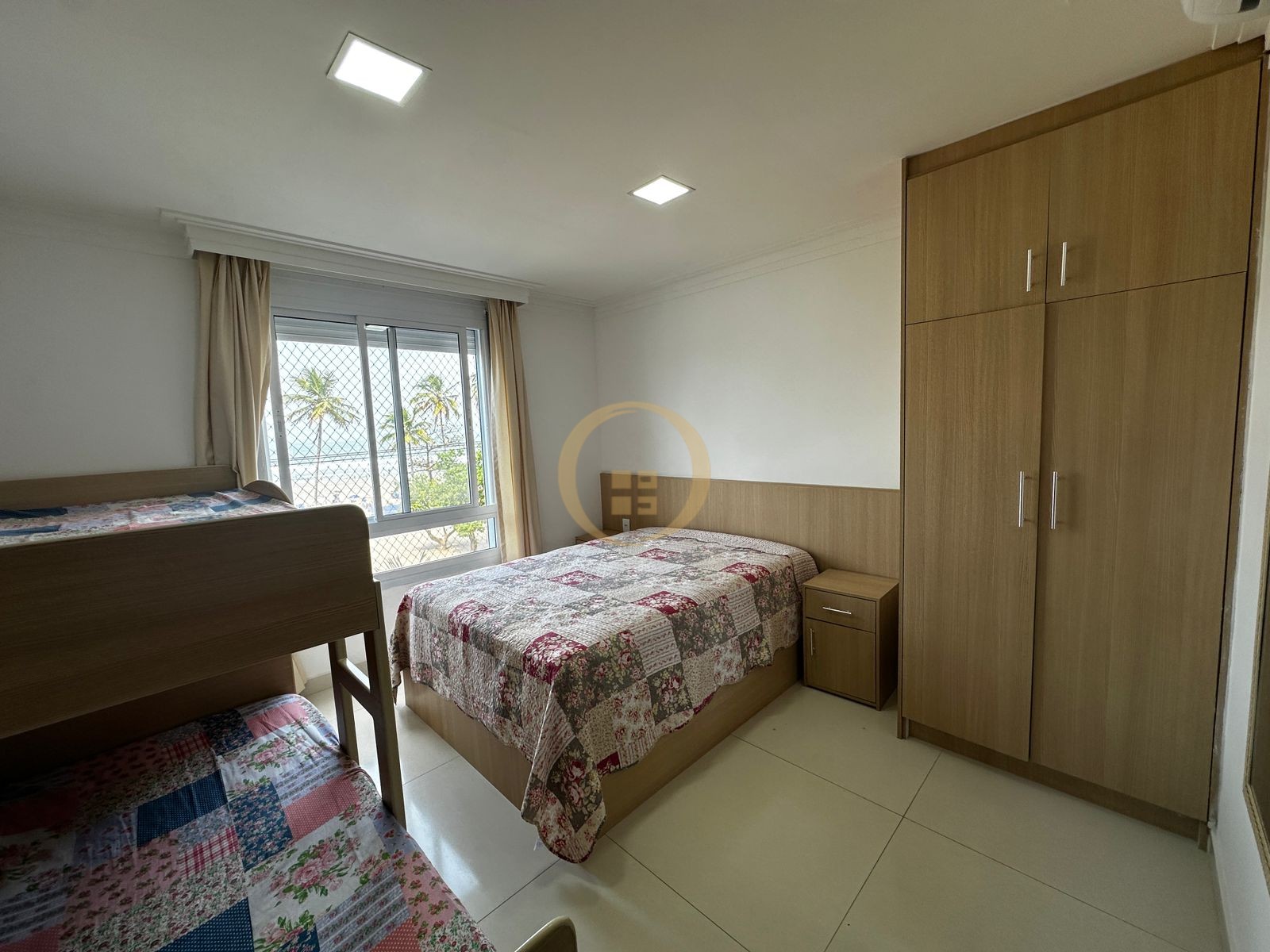 Apartamento Frente ao Mar-3-dormitorios-Pitangueiras
