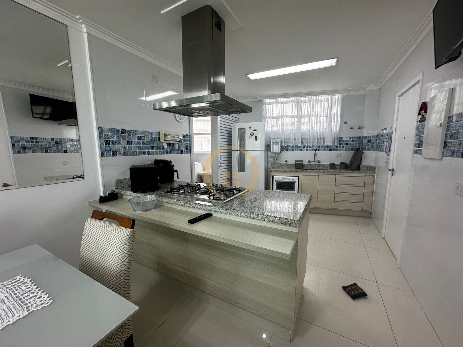 Apartamento Frente ao Mar-3-dormitorios-Pitangueiras