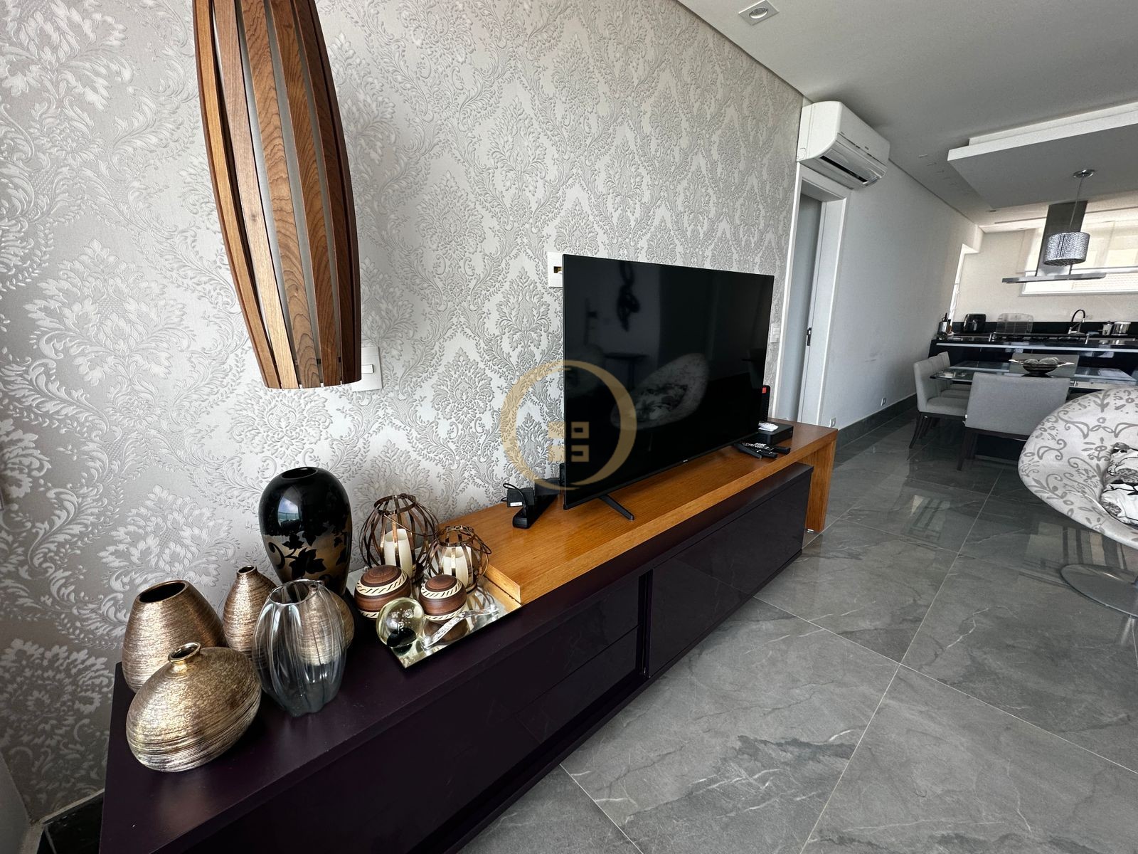 Apartamento Frente ao Mar nas Pitangueiras, Guarujá - SP