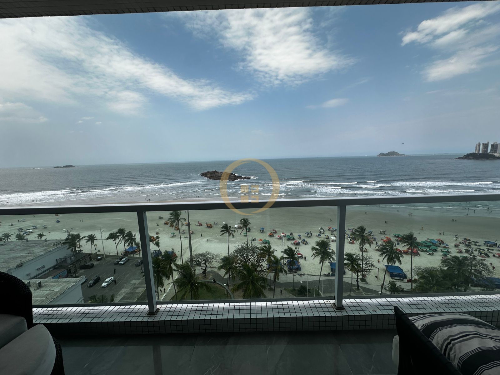 Apartamento Frente ao Mar nas Pitangueiras, Guarujá - SP