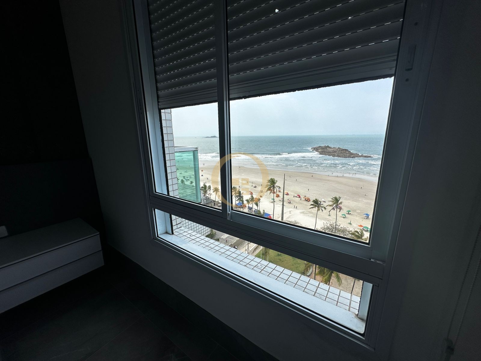 Apartamento Frente ao Mar nas Pitangueiras, Guarujá - SP