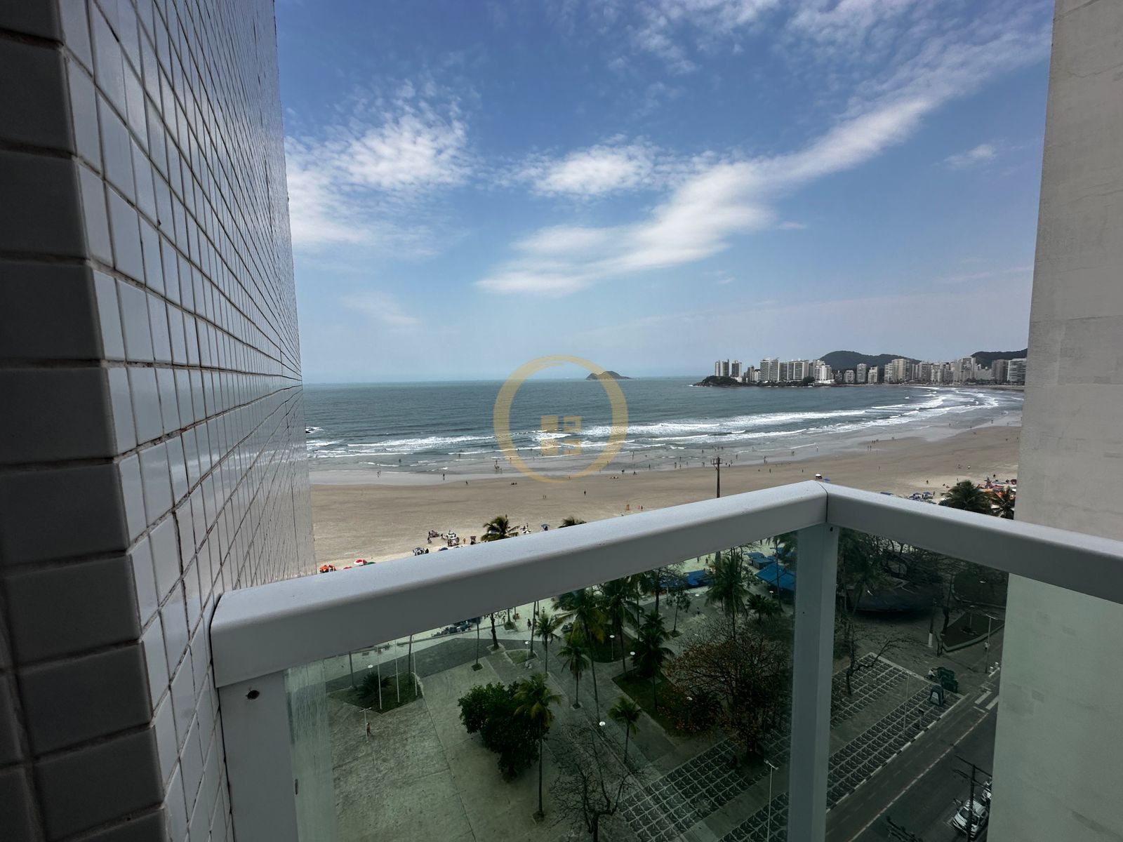 Apartamento Frente ao Mar nas Pitangueiras, Guarujá - SP