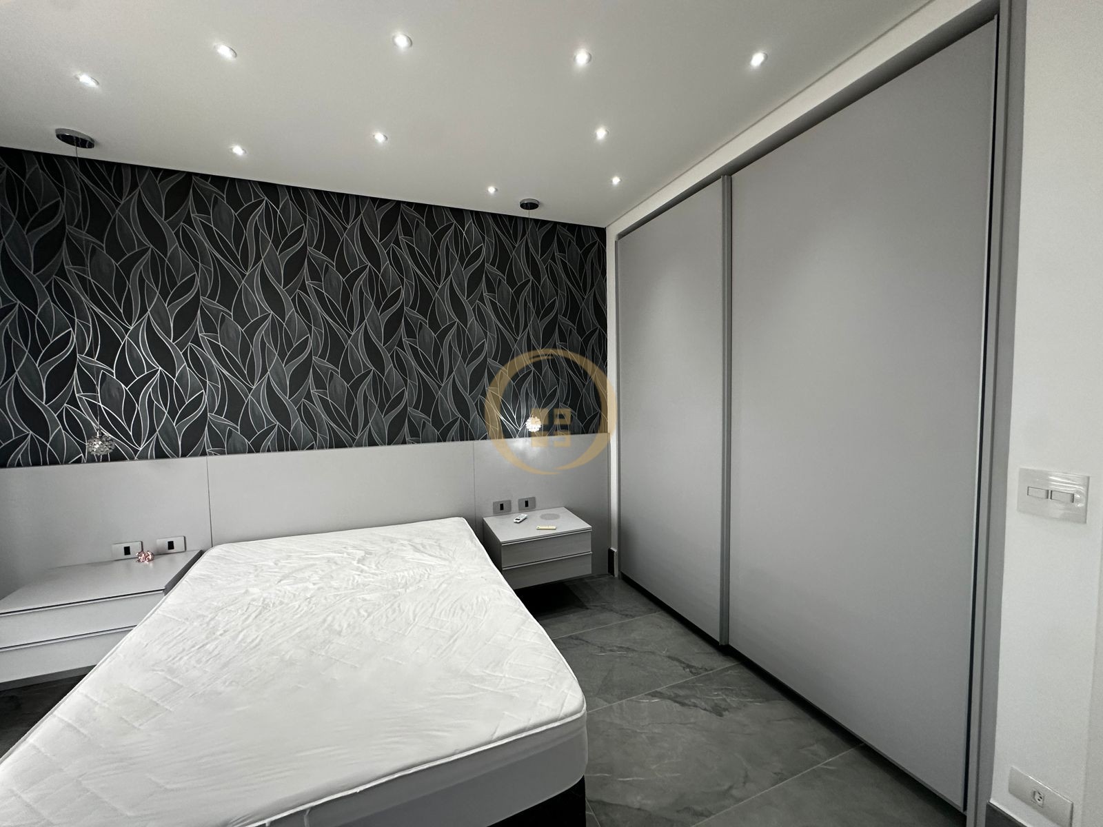 Apartamento Frente ao Mar nas Pitangueiras, Guarujá - SP