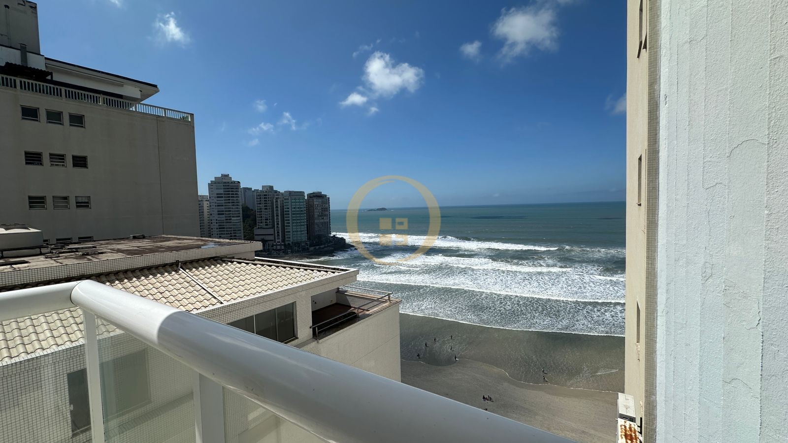 Apartamento Frente ao Mar-3-dormitorios-Pitangueiras