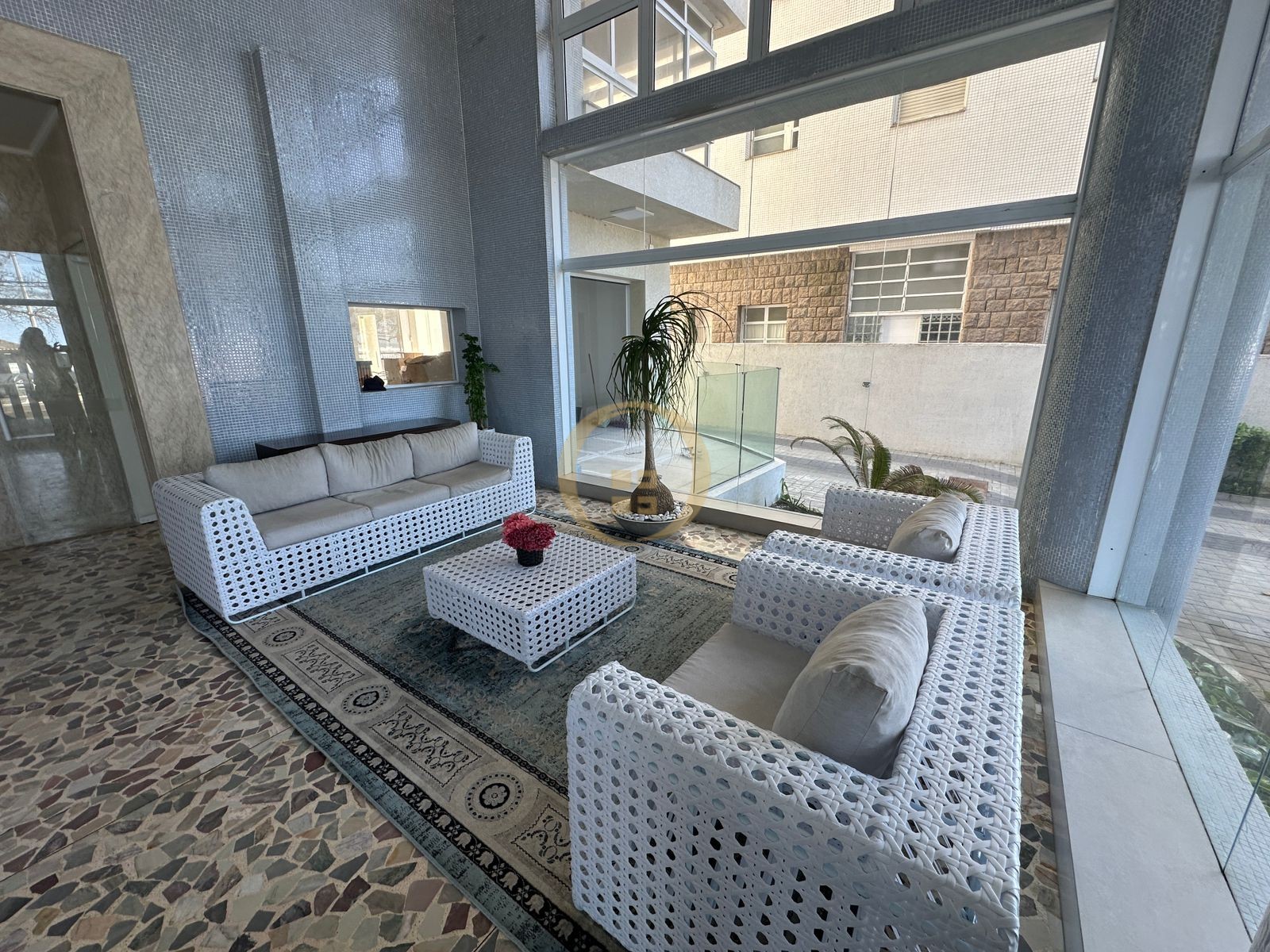 Apartamento Frente ao Mar-3-dormitorios-Pitangueiras