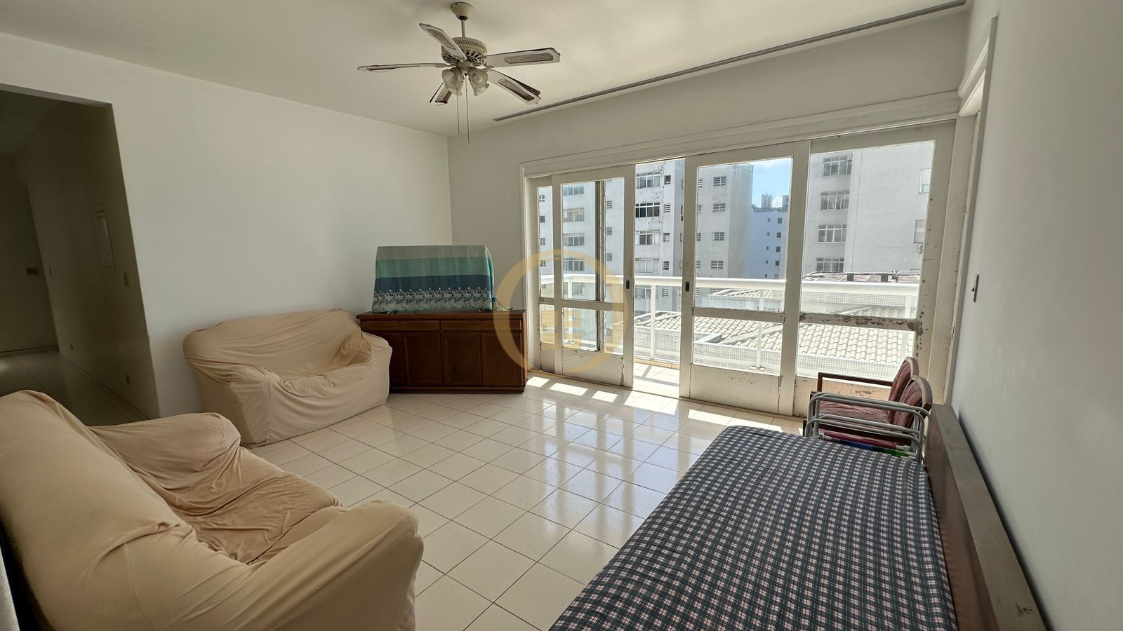 Apartamento Frente ao Mar nas Pitangueiras, Guarujá - SP