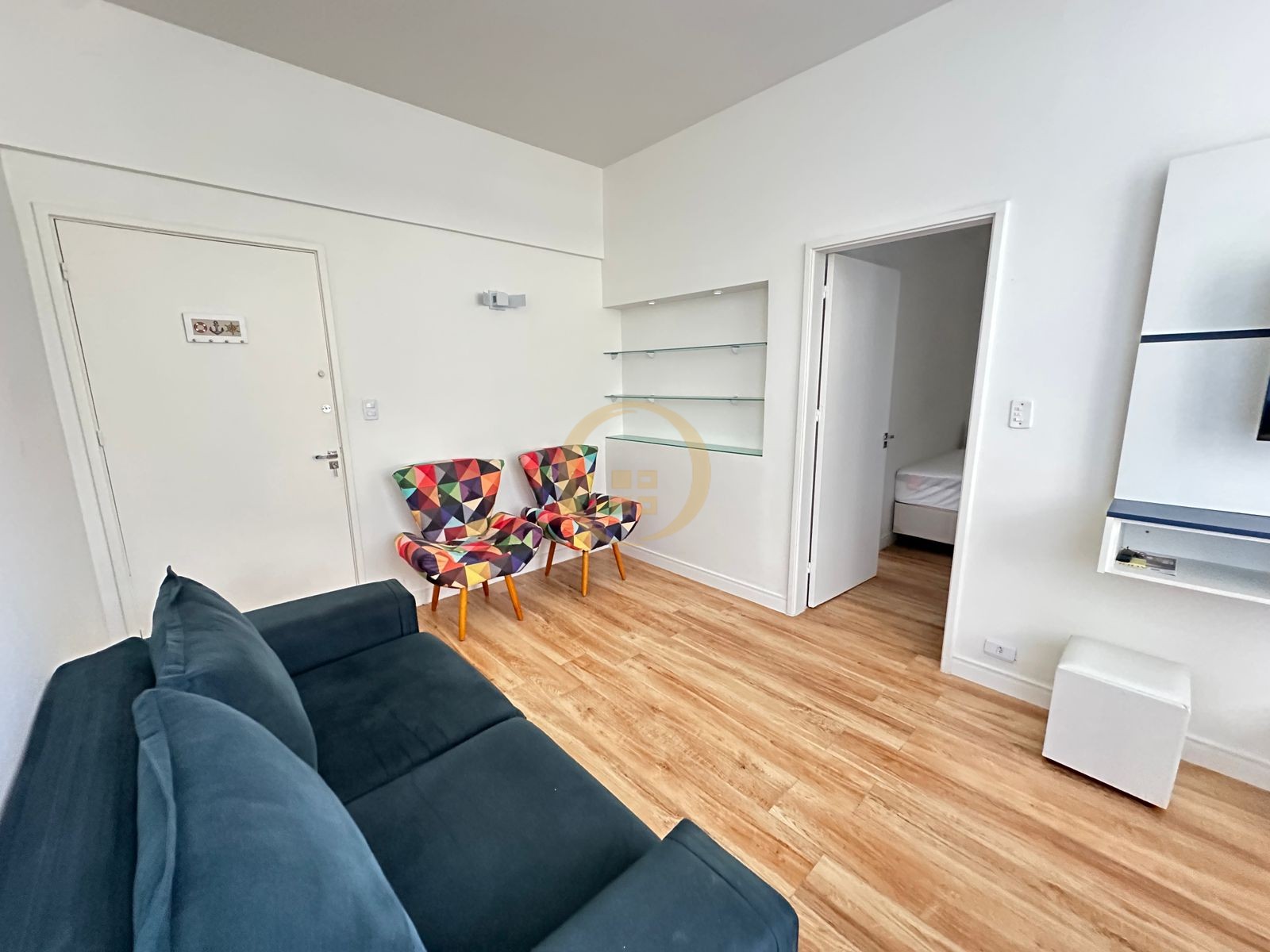 Apartamento na Praia das Pitangueiras, Guarujá - SP