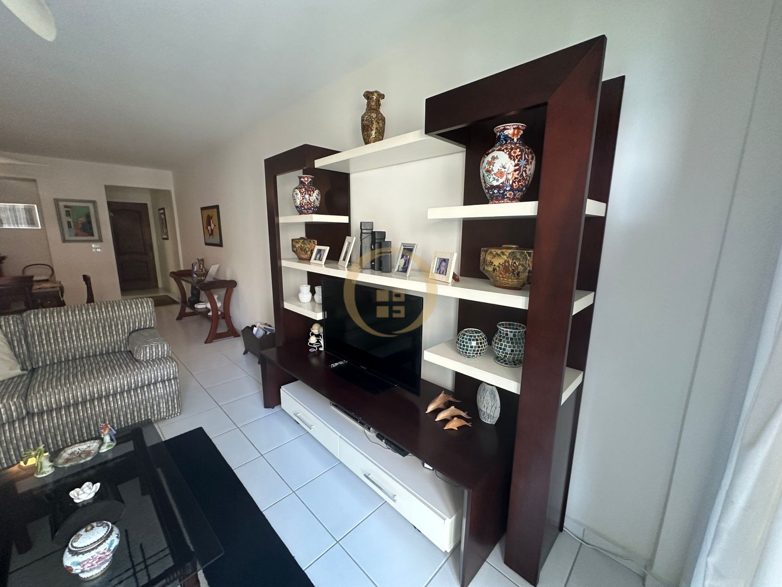 Apartamento na Praia das Pitangueiras, Guarujá - SP