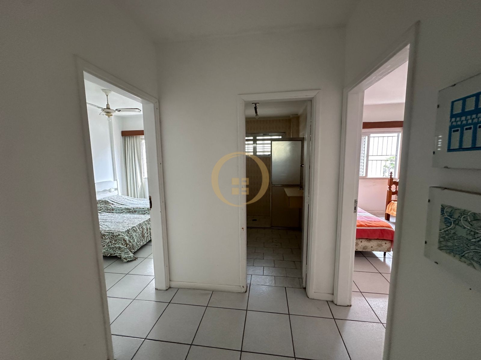 Apartamento na Praia das Pitangueiras, Guarujá - SP