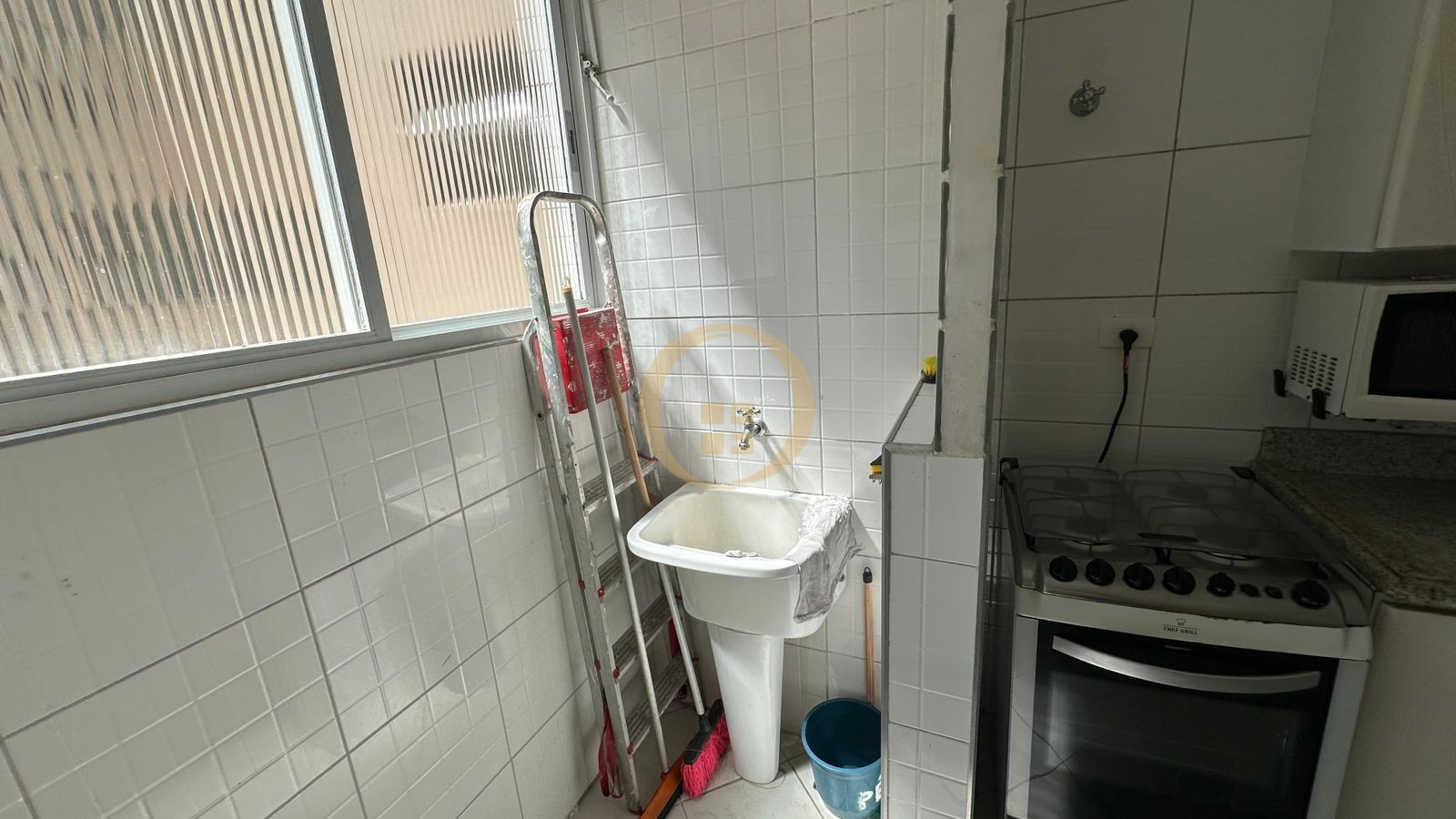 Apartamento na Praia das Pitangueiras, Guarujá - SP