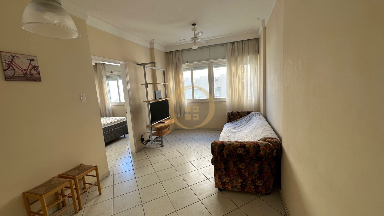 Apartamento na Praia das Pitangueiras, Guarujá - SP