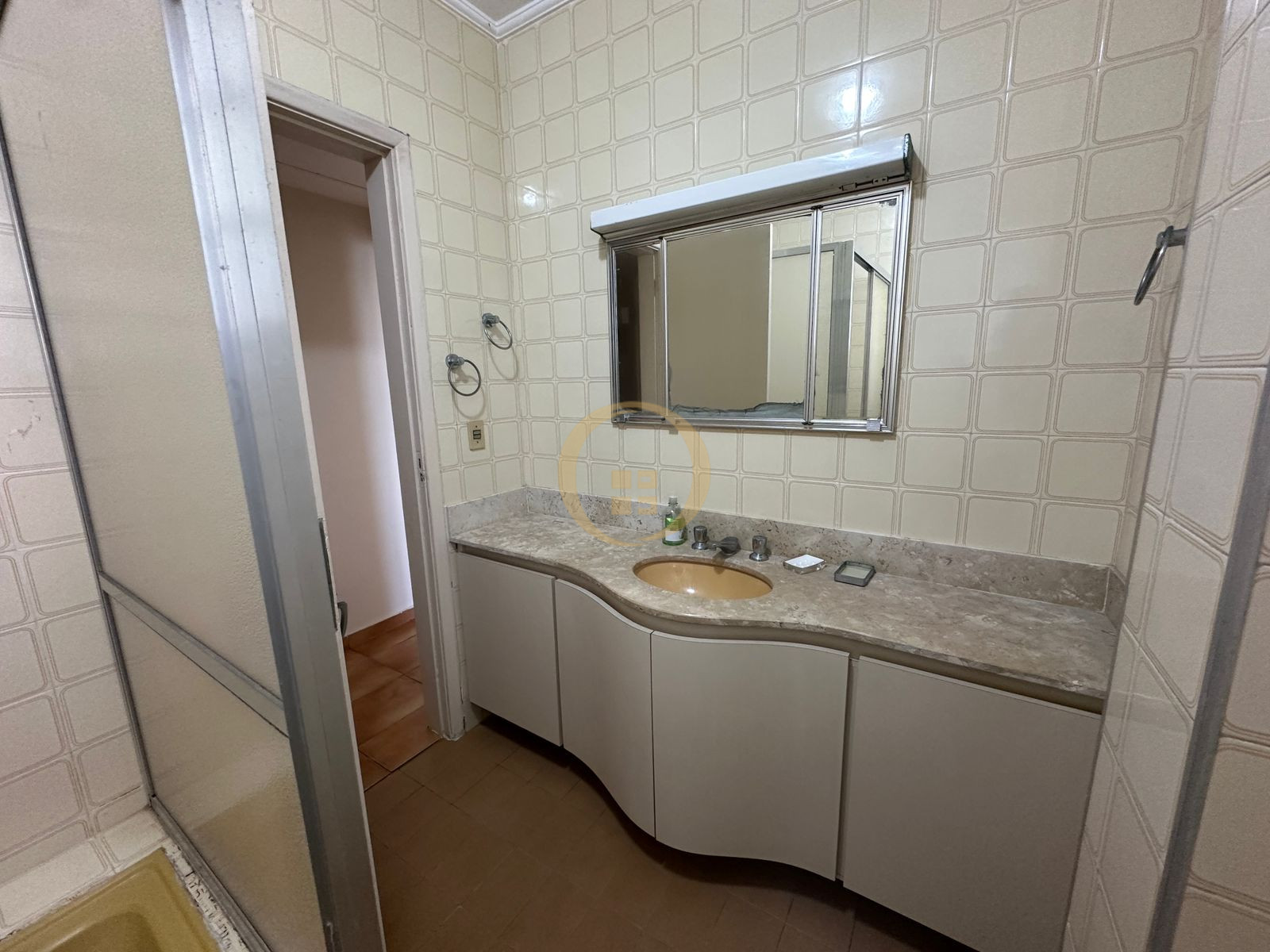 Apartamento Frente ao Mar nas Pitangueiras, Guarujá - SP