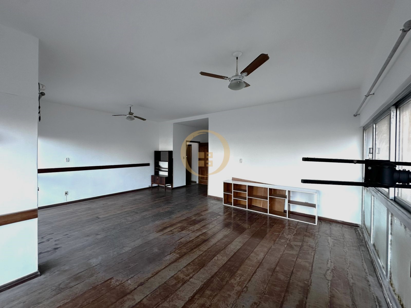 Apartamento Frente ao Mar nas Pitangueiras, Guarujá - SP