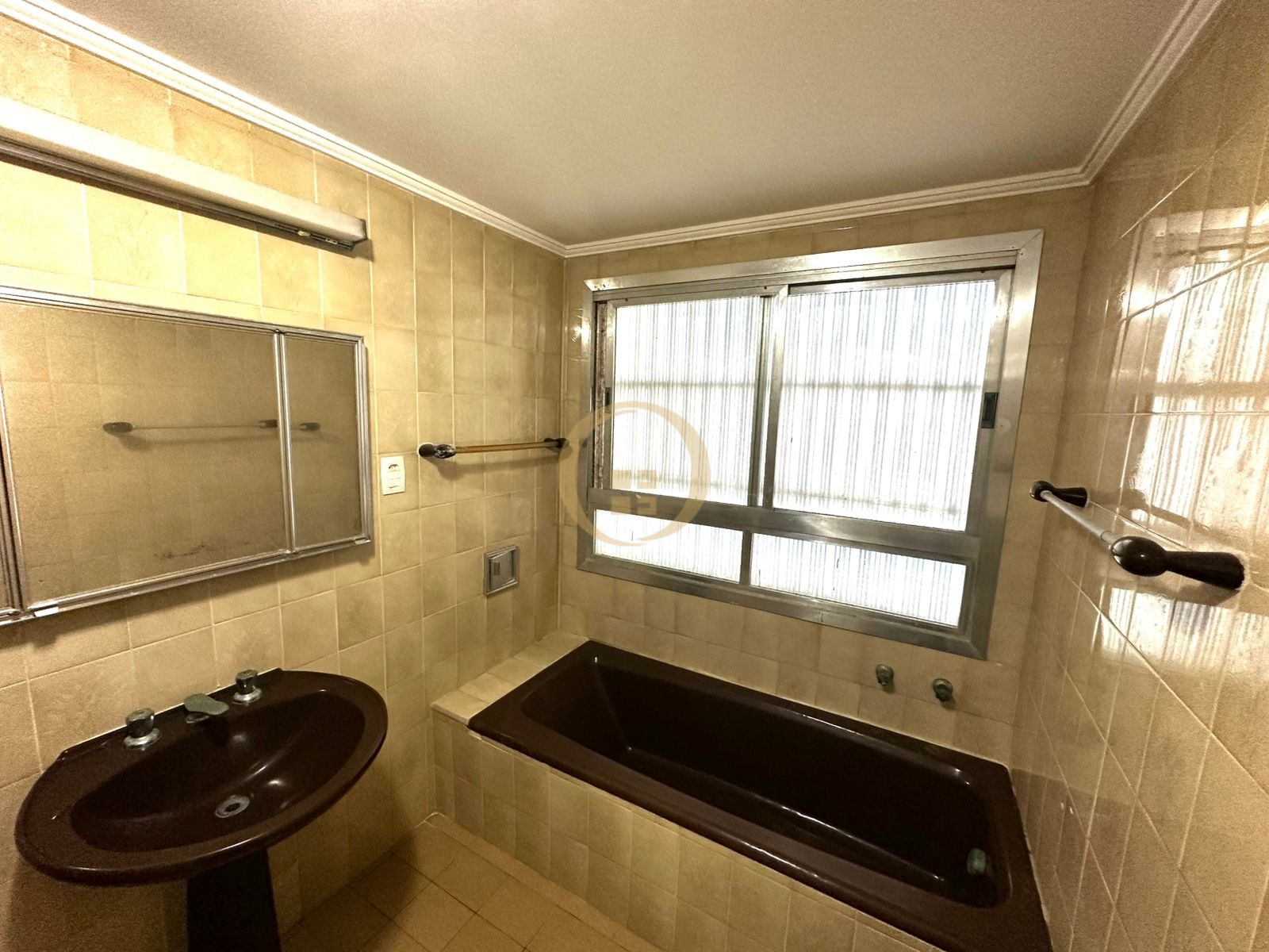 Apartamento Frente ao Mar nas Pitangueiras, Guarujá - SP
