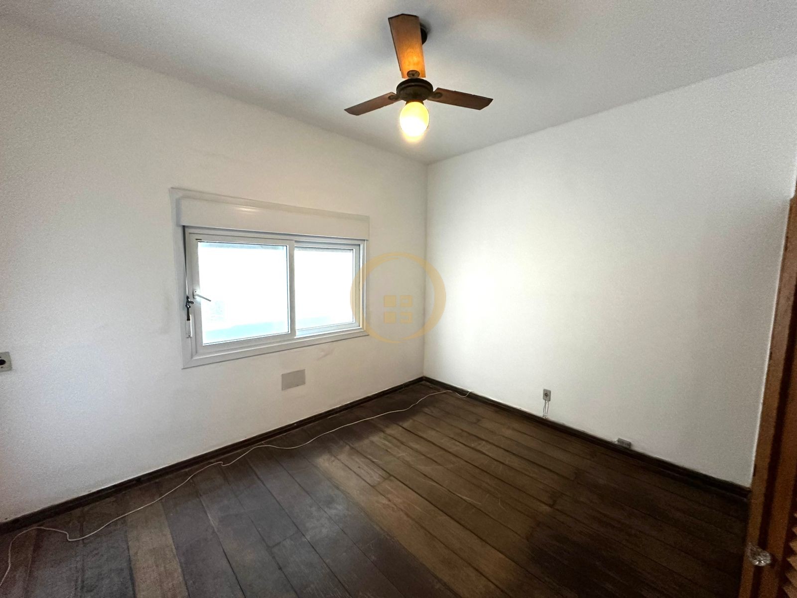 Apartamento Frente ao Mar nas Pitangueiras, Guarujá - SP