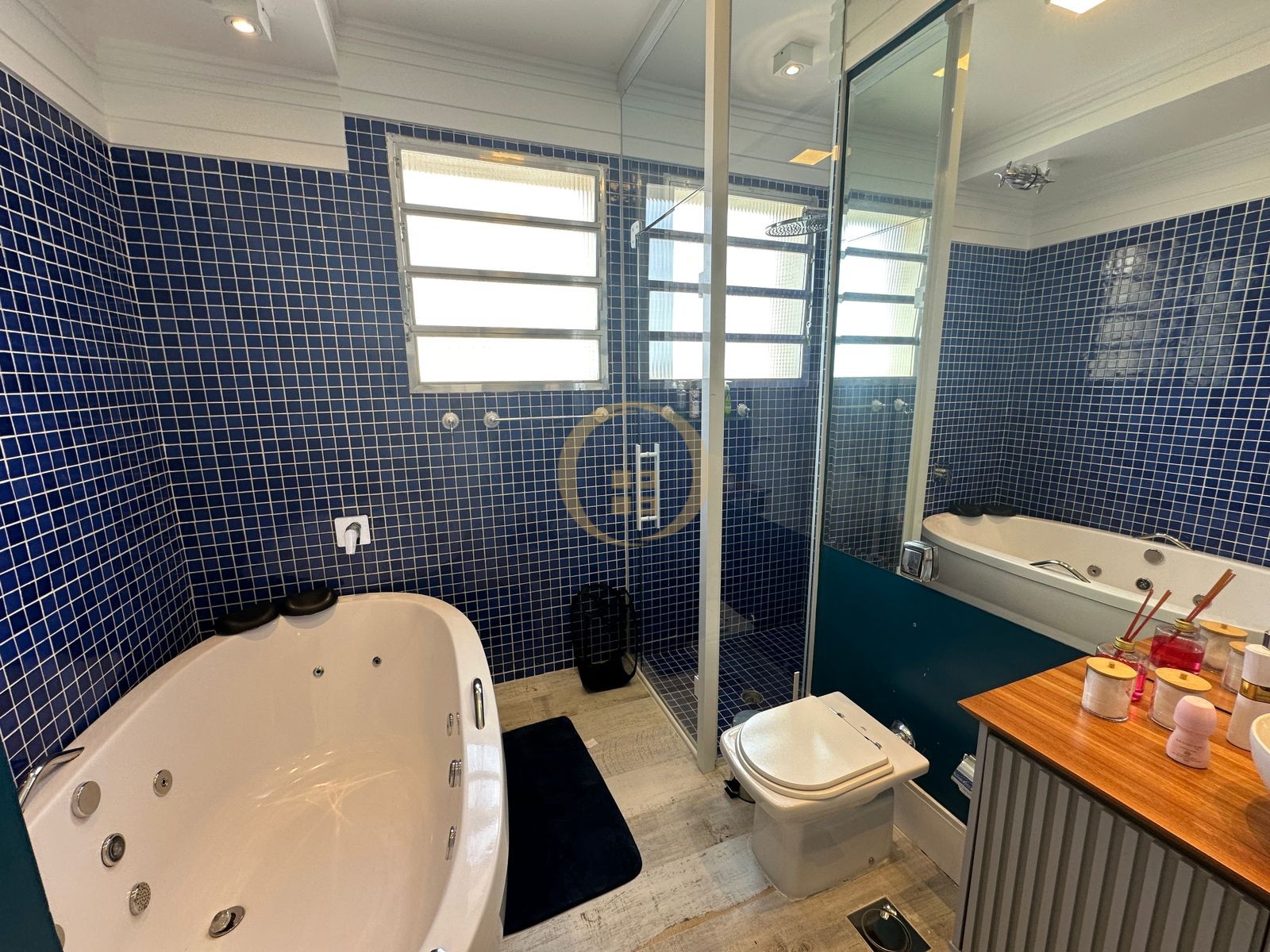 Apartamento Frente ao Mar nas Pitangueiras, Guarujá - SP