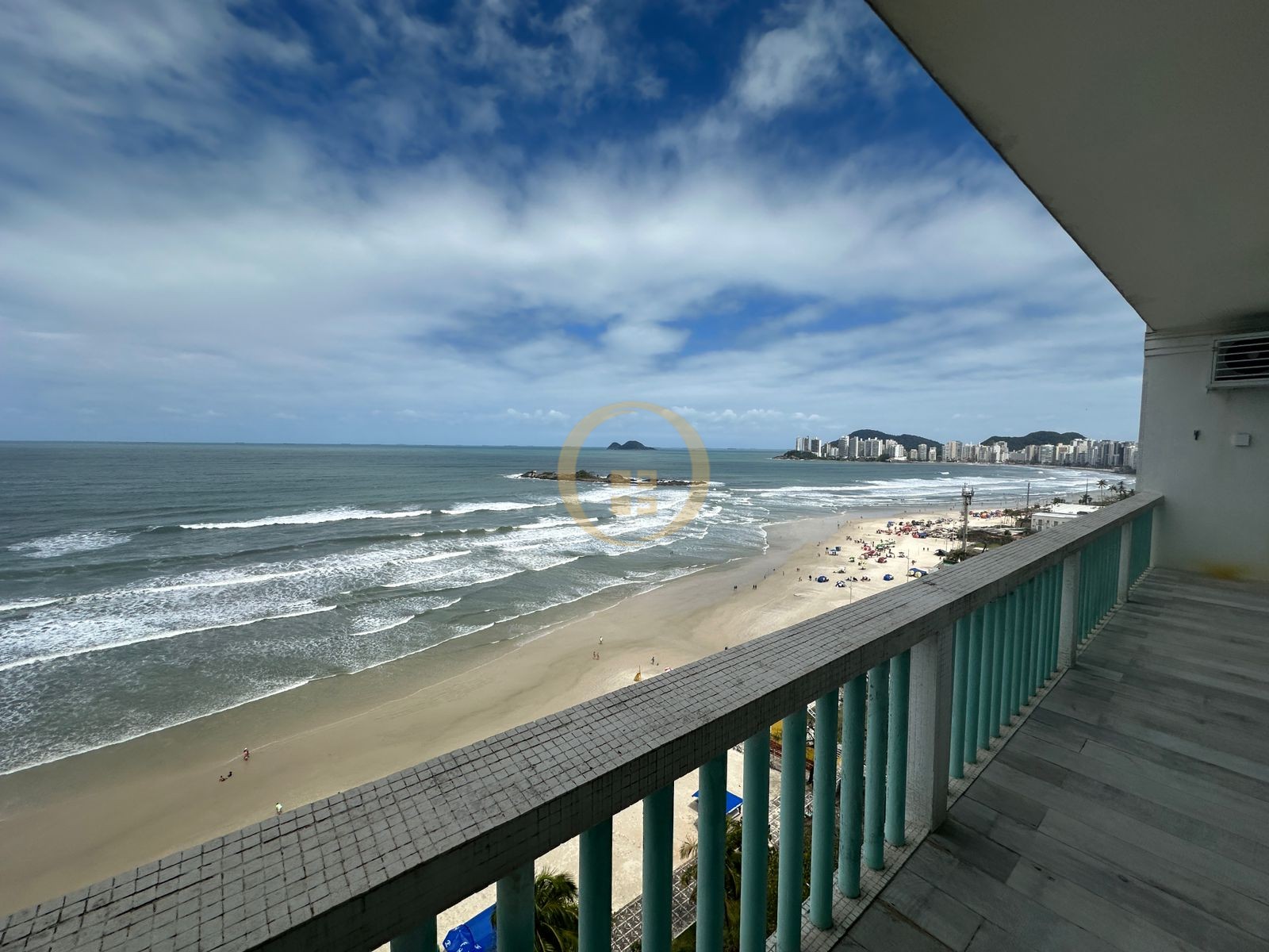 Apartamento Frente ao Mar nas Pitangueiras, Guarujá - SP