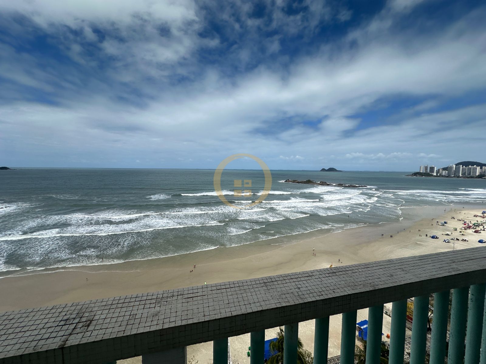 Apartamento Frente ao Mar nas Pitangueiras, Guarujá - SP