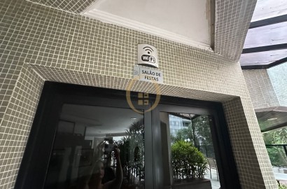 Apartamento na Praia das Pitangueiras, Guarujá - SP