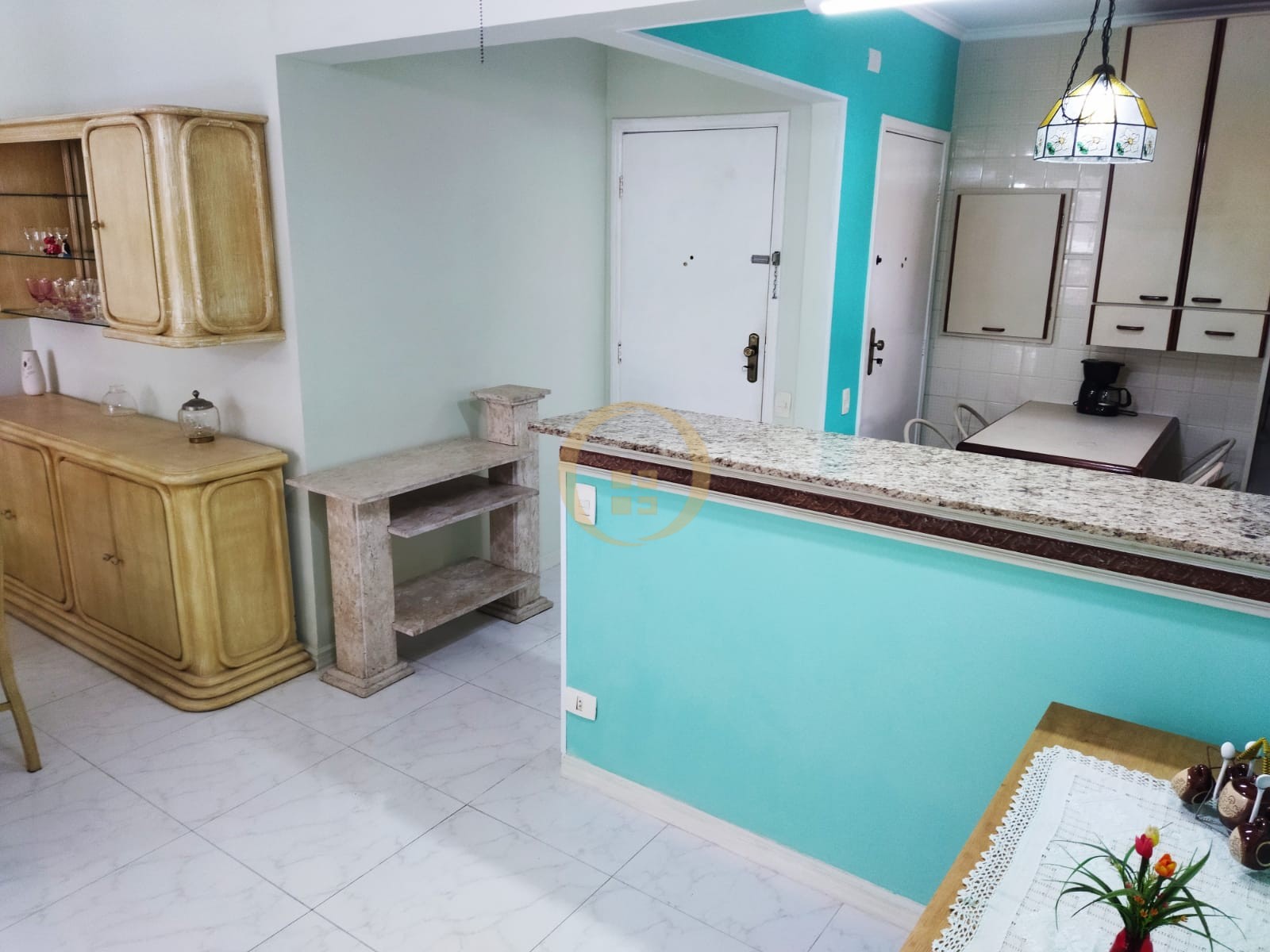 Apartamento na Praia das Pitangueiras, Guarujá - SP