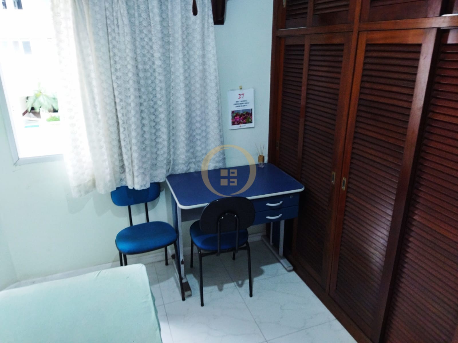 Apartamento na Praia das Pitangueiras, Guarujá - SP