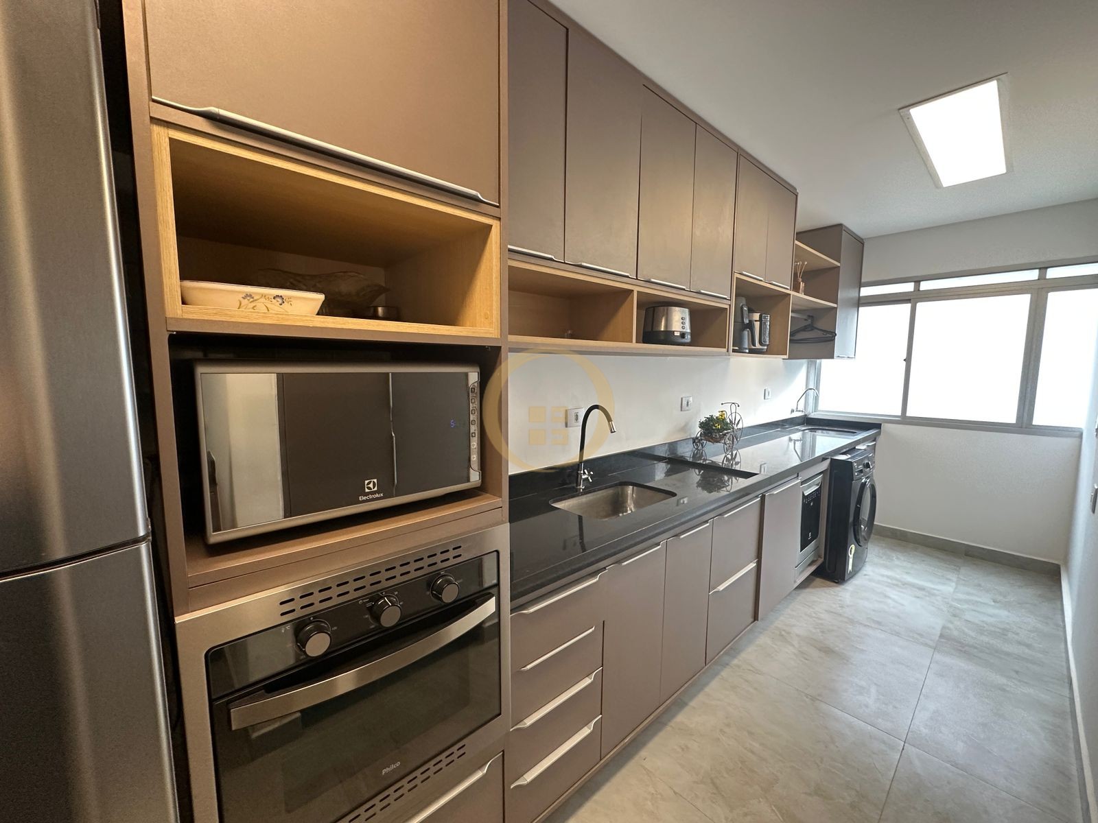 Apartamento na Praia das Pitangueiras, Guarujá - SP