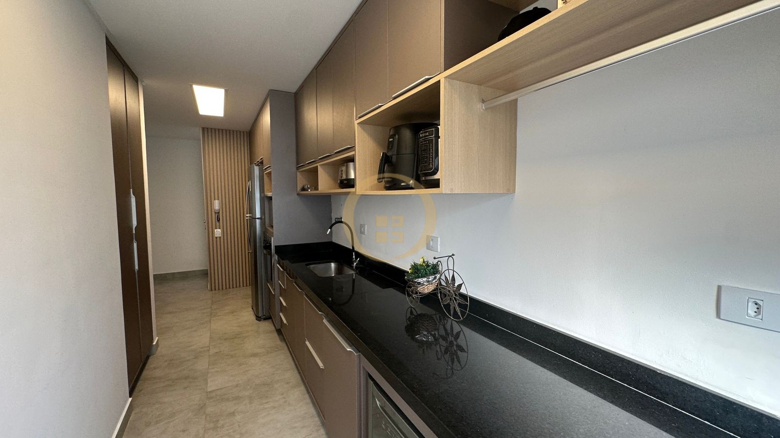Apartamento na Praia das Pitangueiras, Guarujá - SP