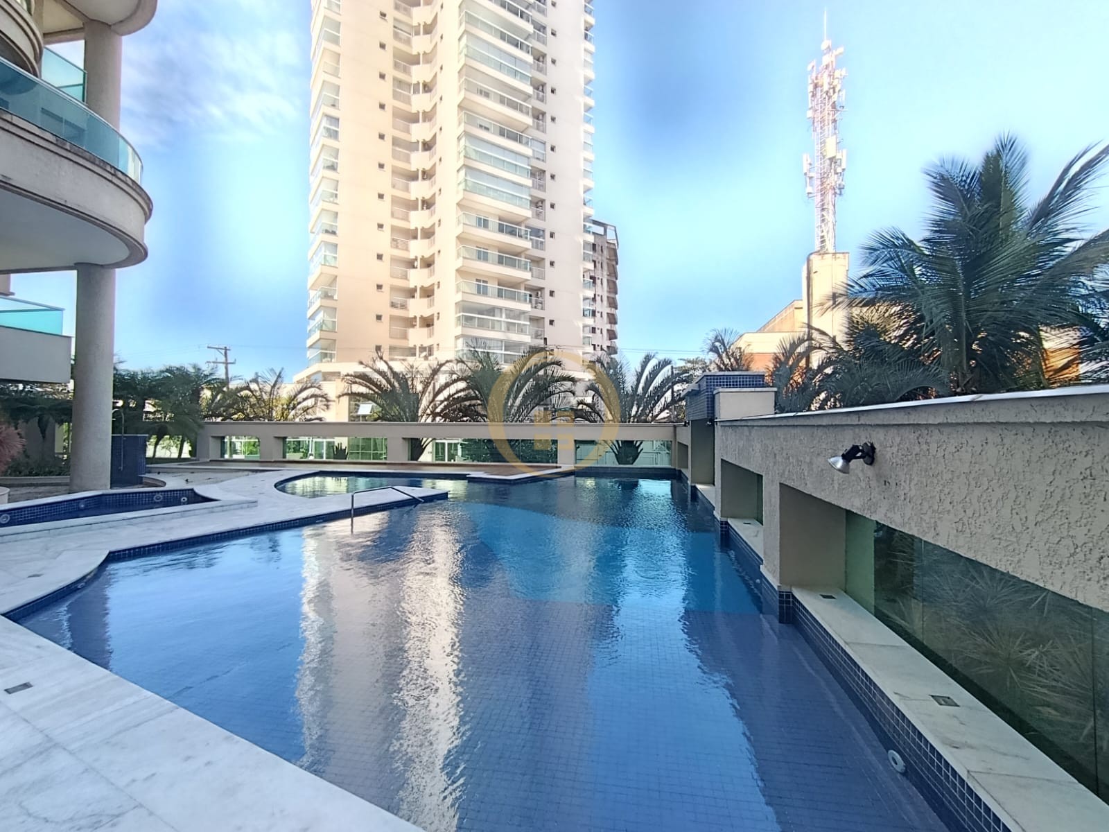 Apartamento na Praia da Enseada, Guarujá - SP