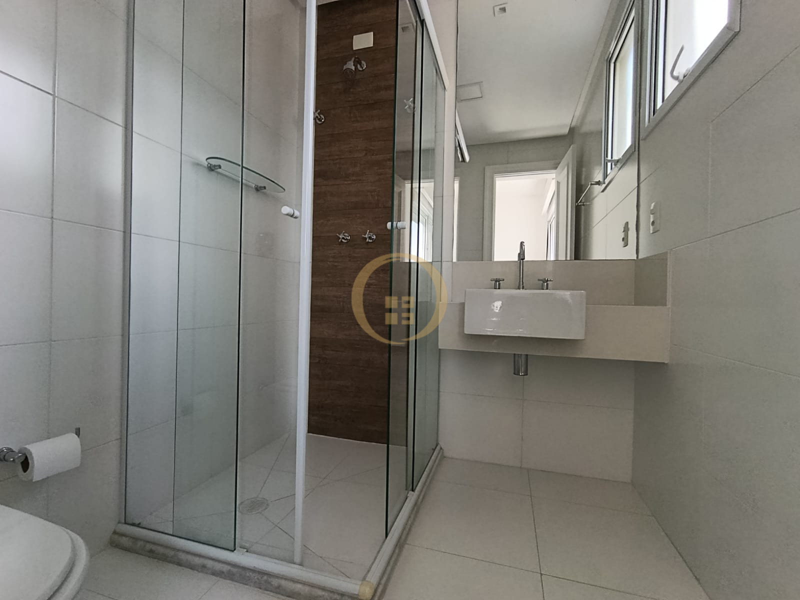 Apartamento na Praia da Enseada, Guarujá - SP