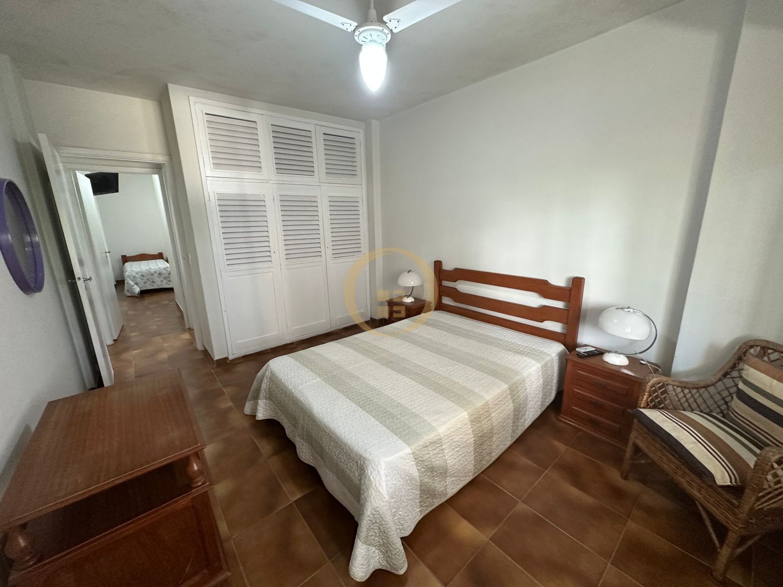 Apartamento na Praia das Pitangueiras, Guarujá - SP