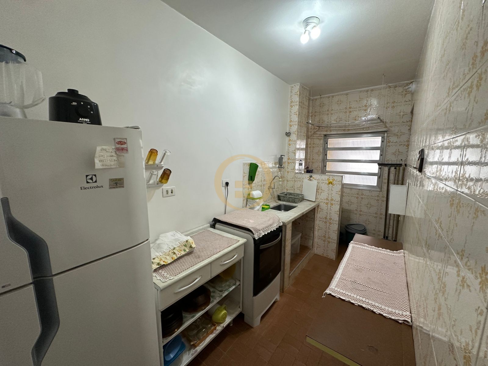 Apartamento na Praia das Pitangueiras, Guarujá - SP